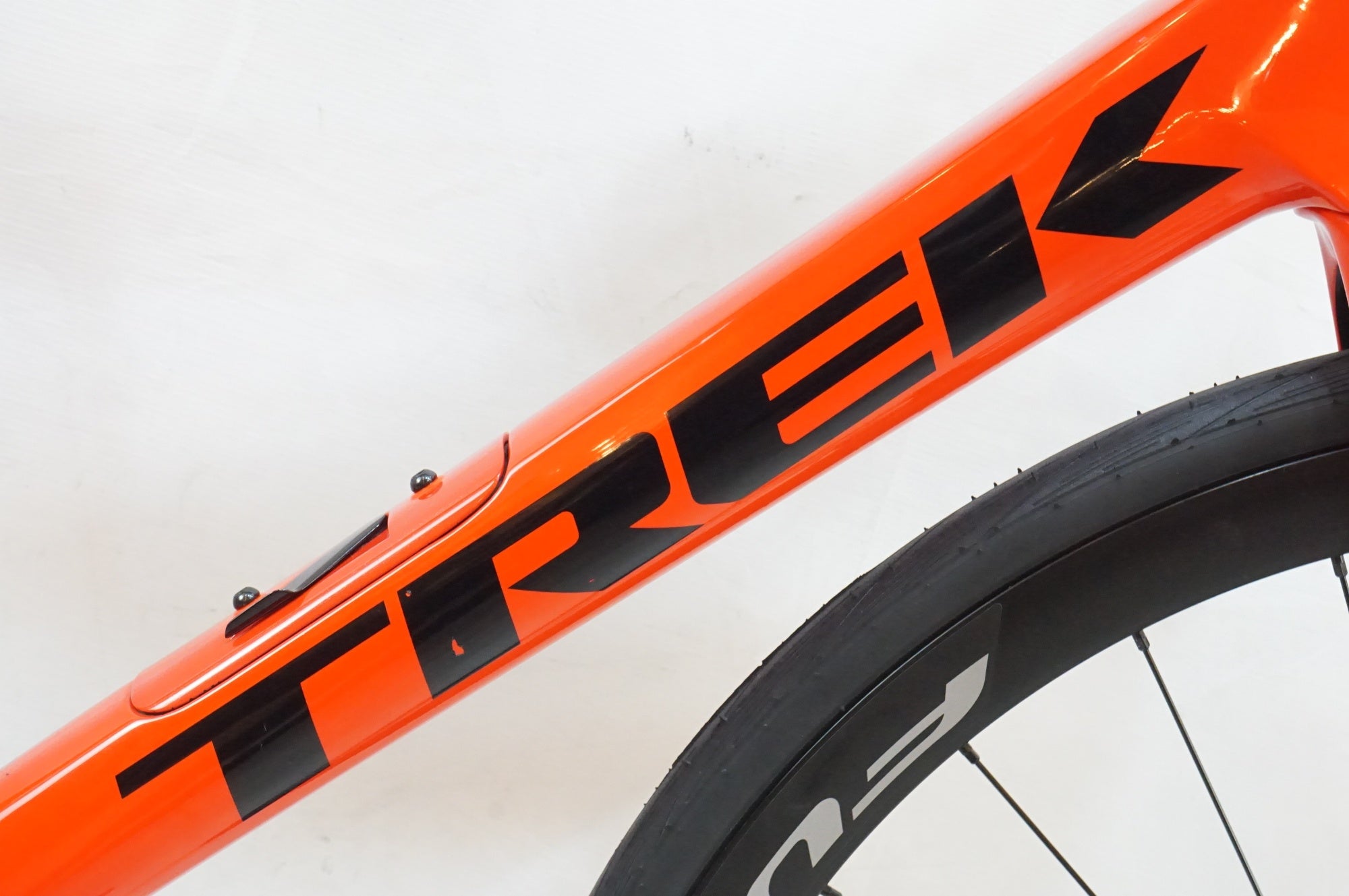 TREK 「トレック」 DOMANE SL 6 DISC 2020年モデル ロードバイク / バイチャリ浦和ベース