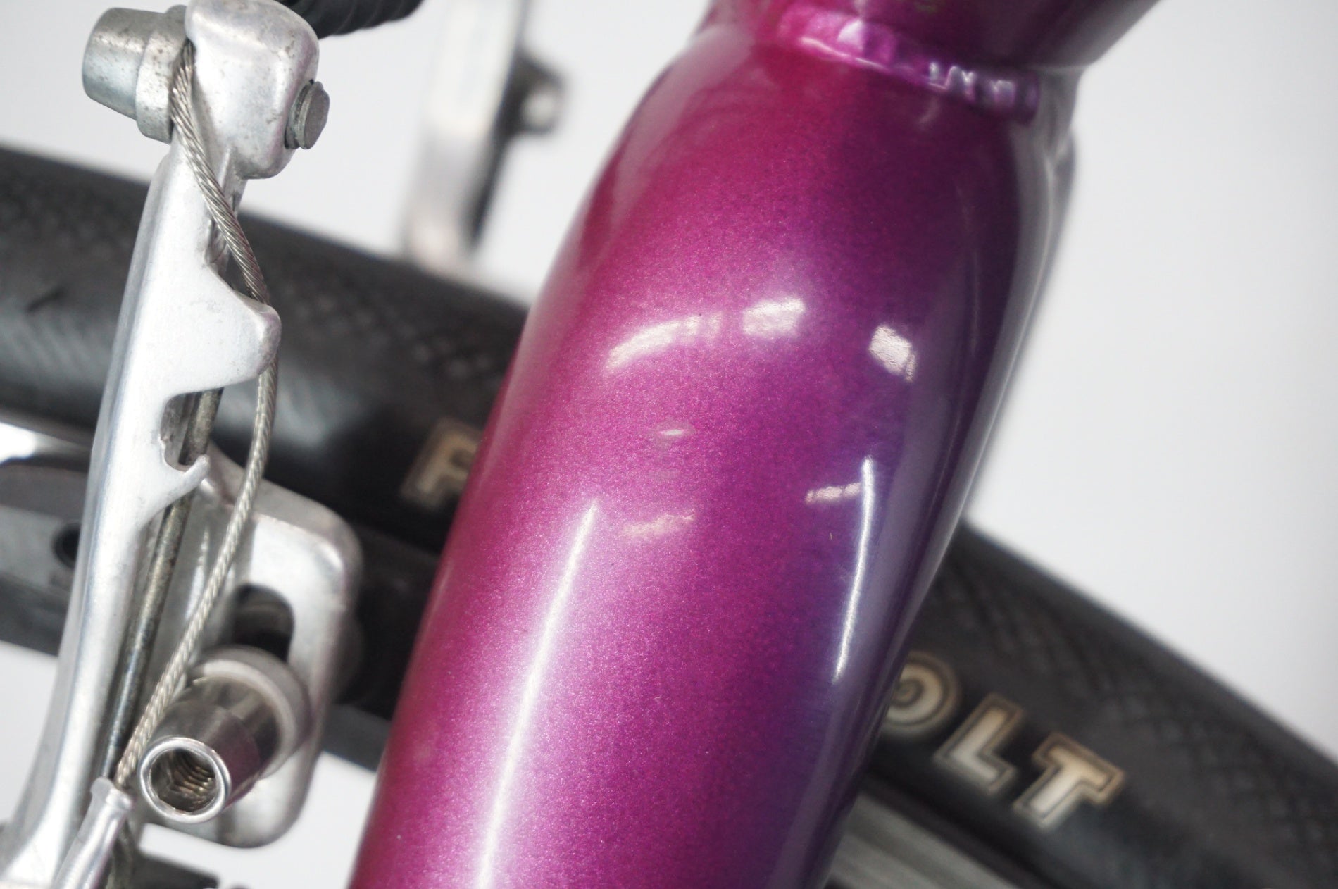 GIANT 「ジャイアント」 ESCAPE R3 2010年モデル クロスバイク / 阪急塚口店