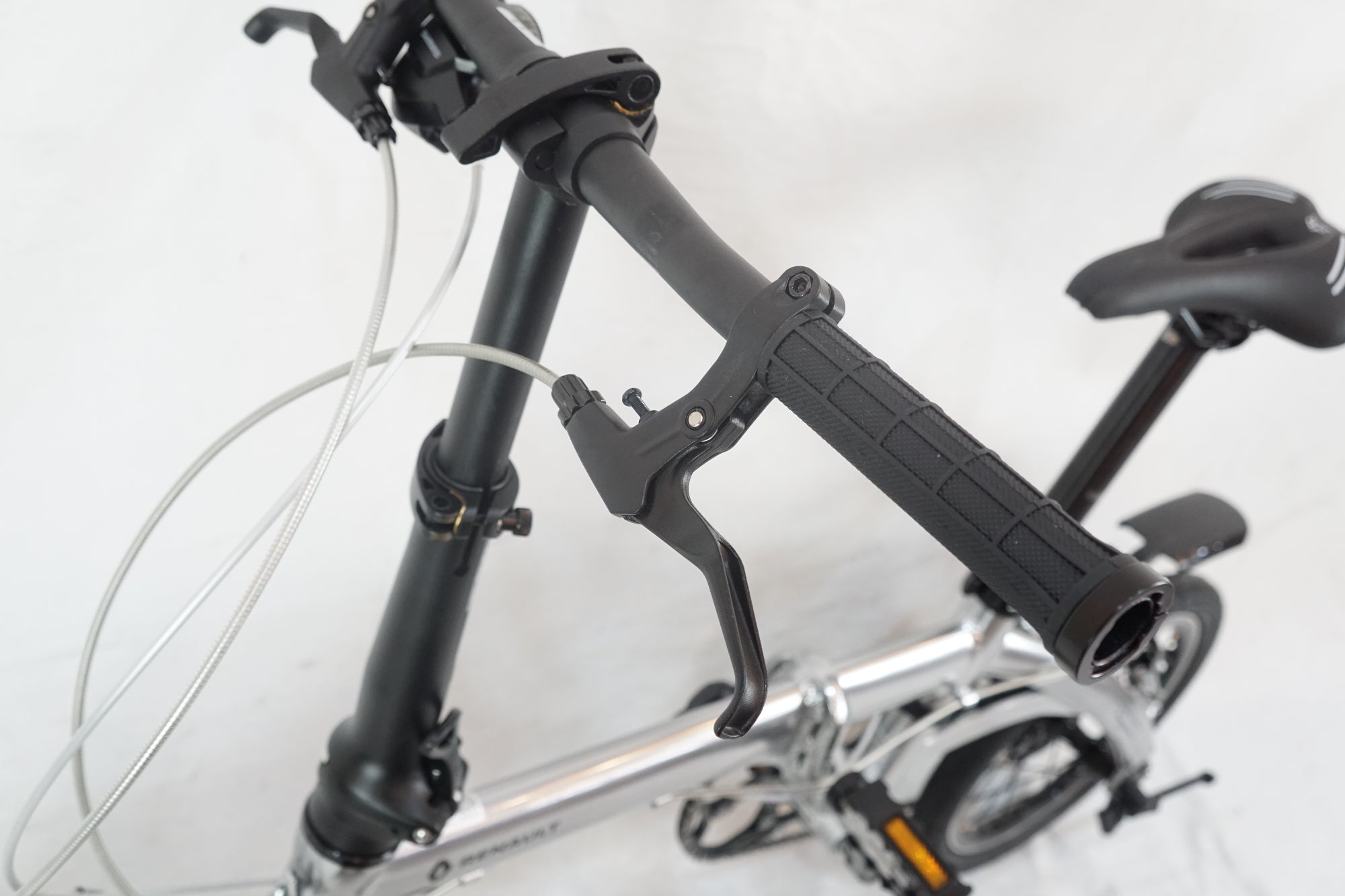 値下げ！　屋内保管　折畳自転車 RENAULT PLATINUM LIGHT8 ルノー RENAULT(ルノー) PLATINUM LIGHT8 (プラチナライト8) 8.8