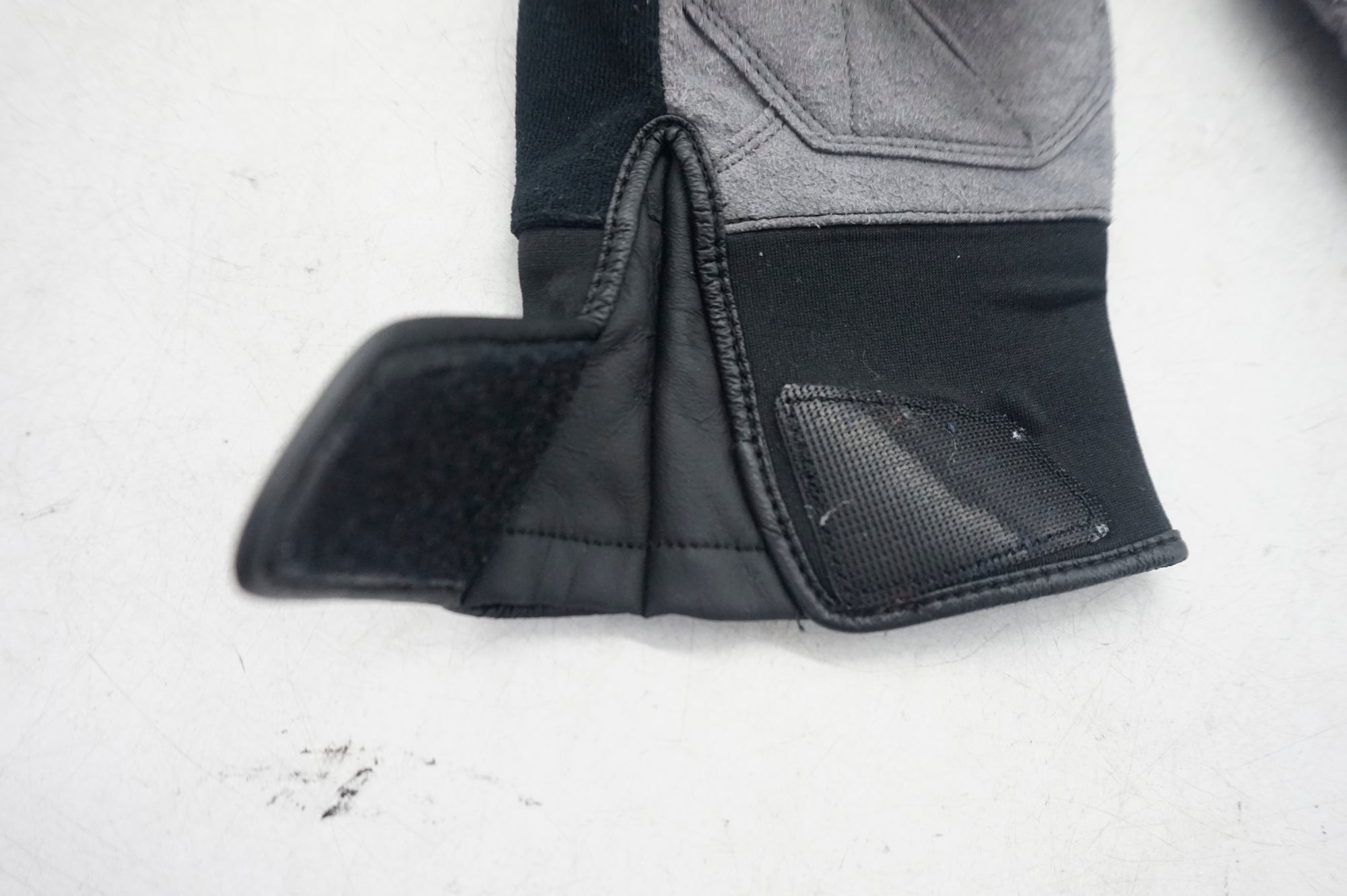 LECOQ 「ルコック」 SPORTIF メンズMサイズ ウィンターグローブ / 大阪門真店