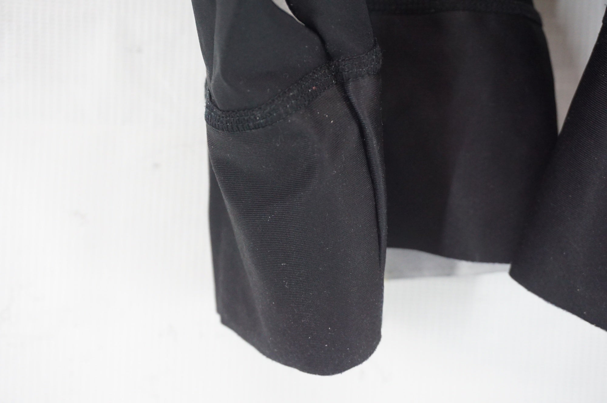 MAVIC 「マヴィック」 ESSENTIAL Sサイズ ビブショーツ / 阪急塚口店