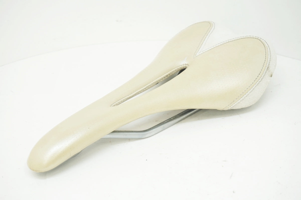 ブランド不明 サドル / 大阪美原北インター店