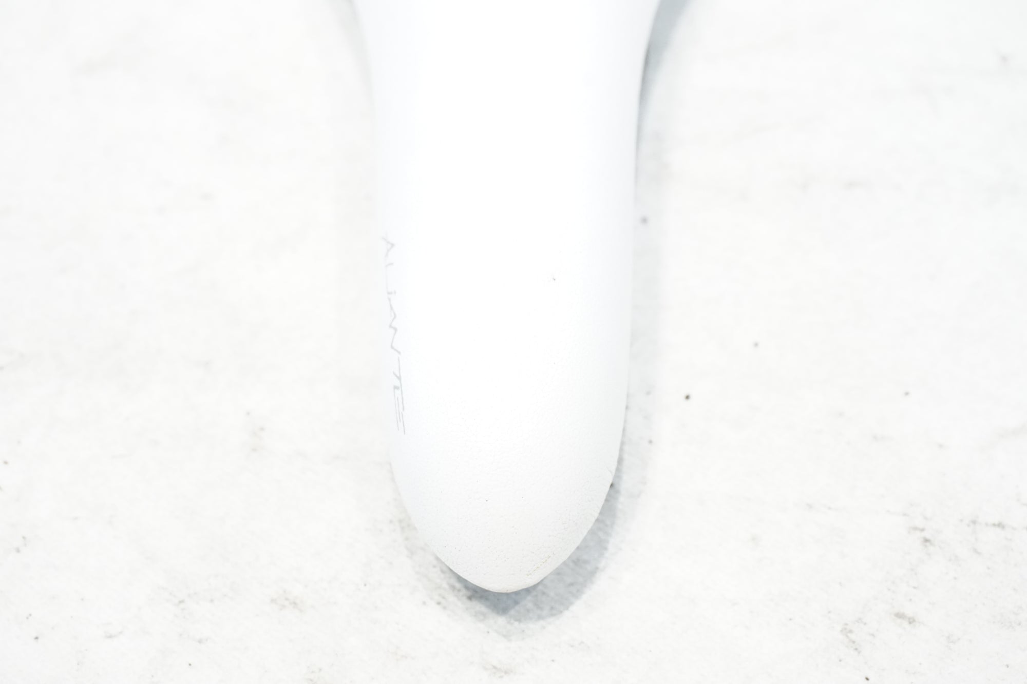 FIZIK 「フィジーク」 ALIANTE R3 カーボンレール サドル / 横浜