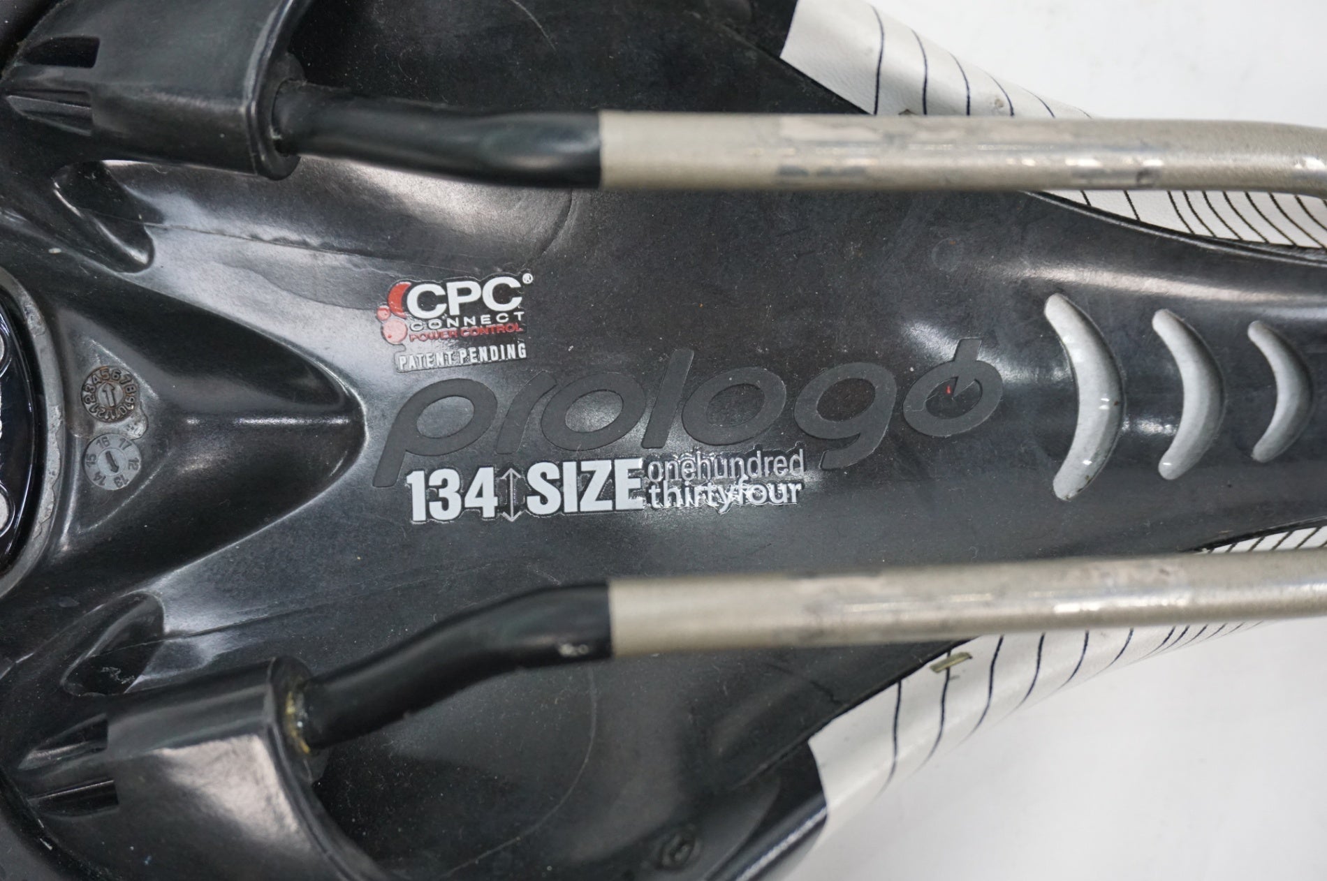 PROLOGO 「プロロゴ」 SCRATCH サドル / 川越店