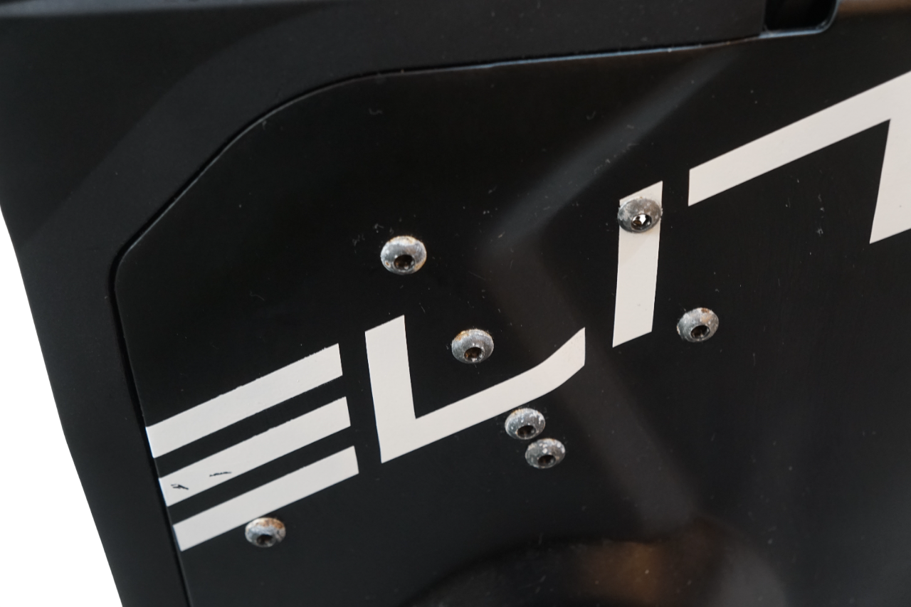 ELITE 「エリート」 SUITO スマートトレーナー / バイチャリ浦和ベース