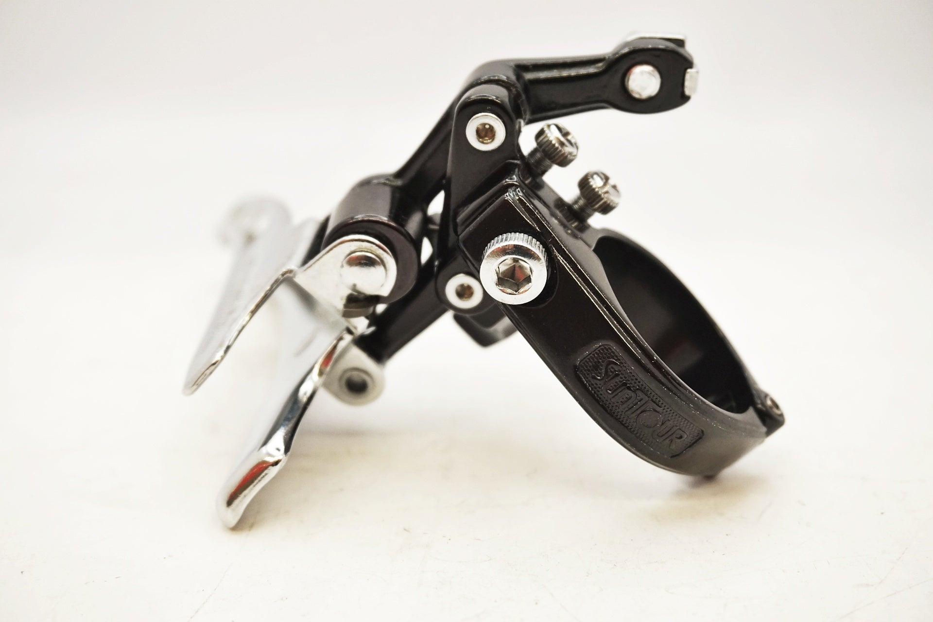 SUNTOUR 「サンツアー」 CYCLONE BLACK LIMITED フロントディレイラー / 有明ガーデン店