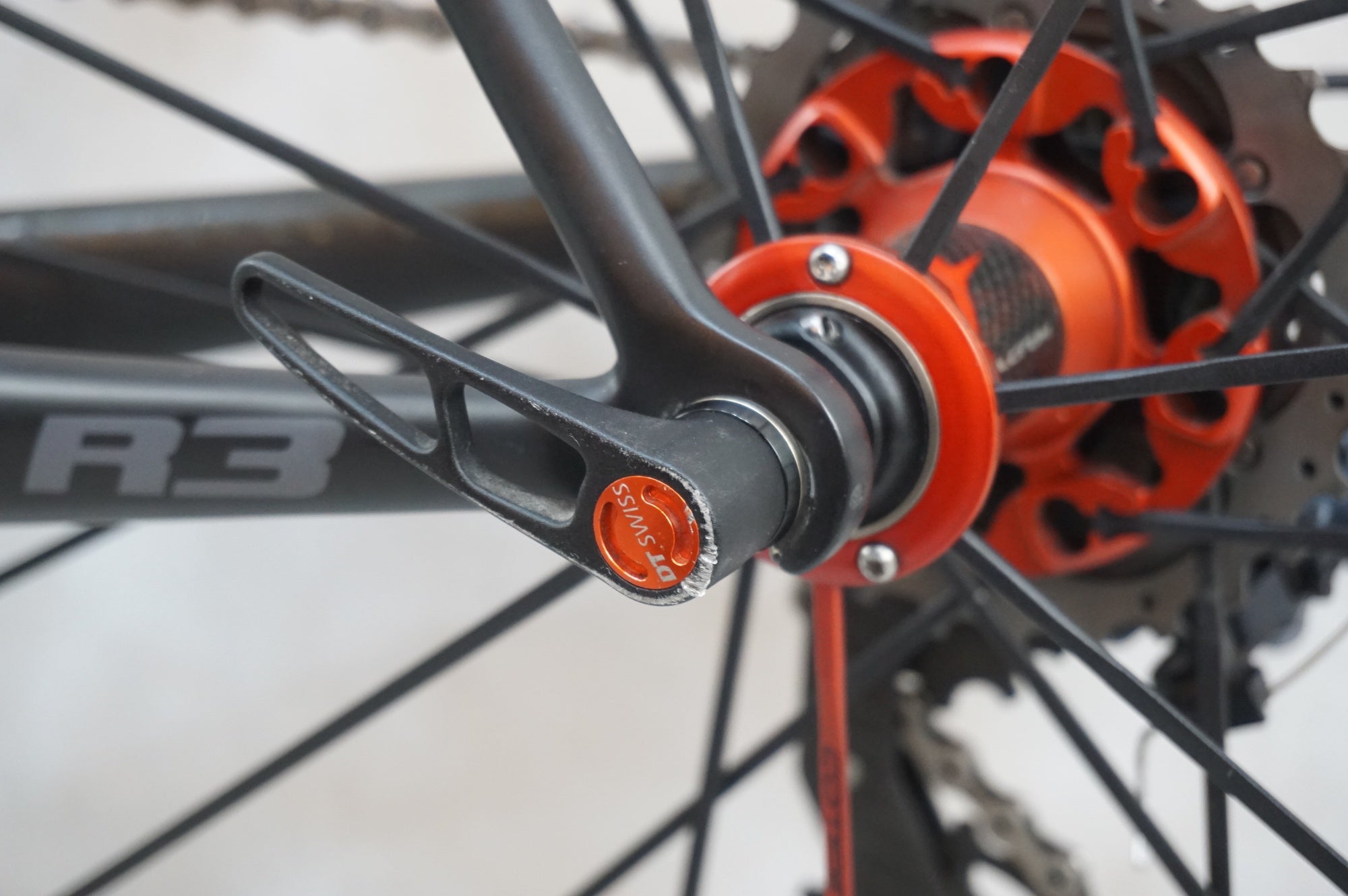 CERVELO 「サーベロ」 R3 2016年モデル カスタム ロードバイク / 浦和ベース