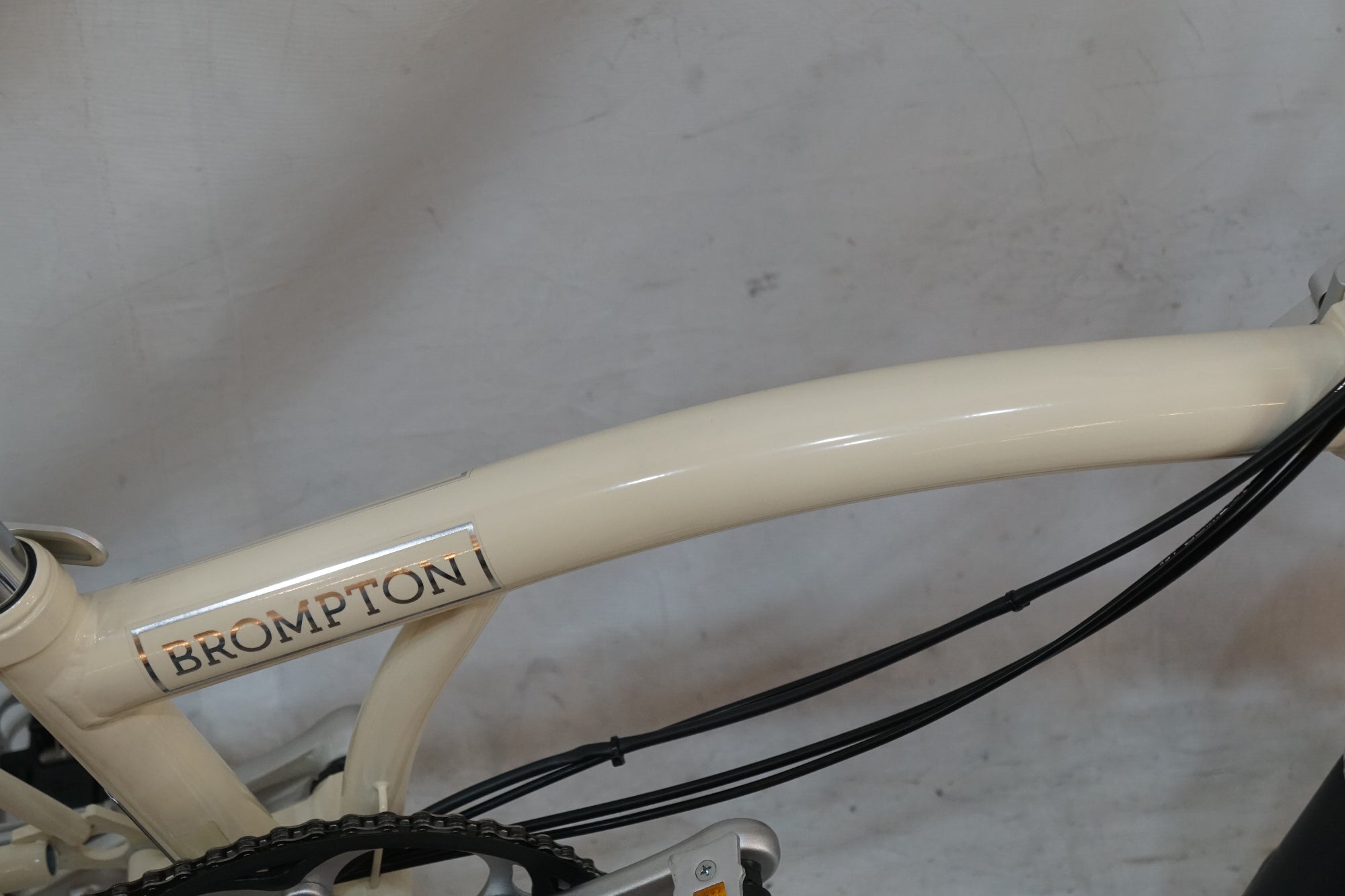 BROMPTON 「ブロンプトン」  Classic Edition INSPIRED BY LONDON 2025年モデル 16インチ 折り畳み自転車 / バイチャリ浦和ベース