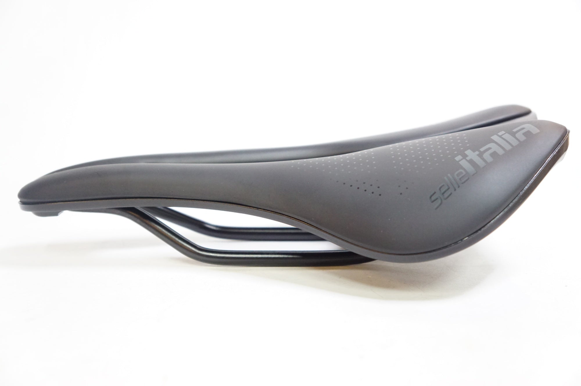SELLE ITALIA 「セライタリア」 NOVUS BOOST EVO TM SUPERFLOW サドル