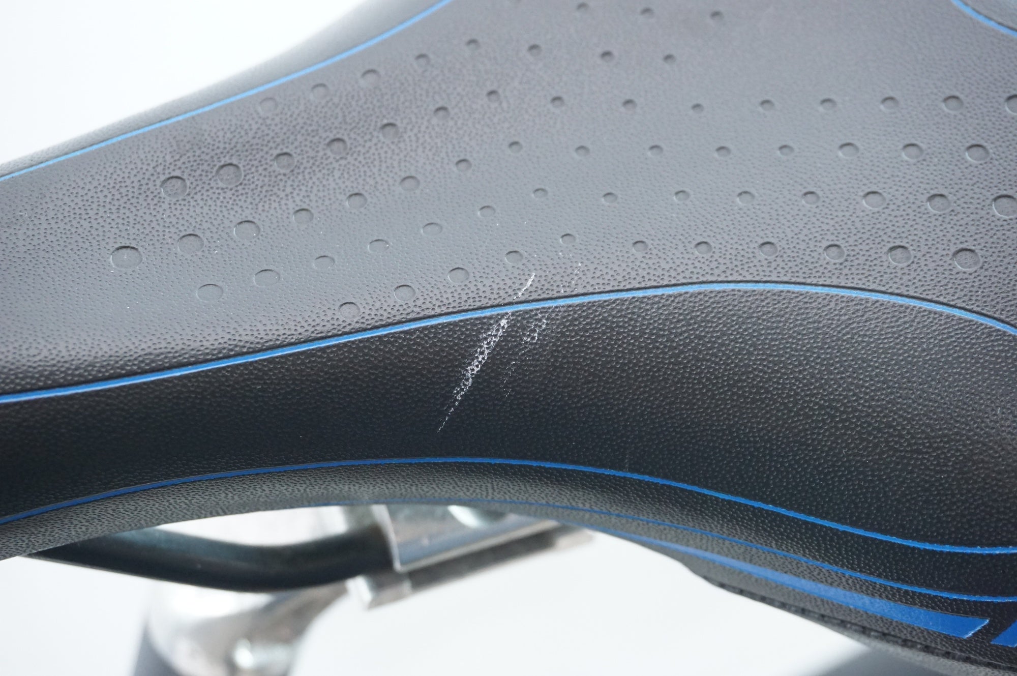TREK 「トレック」 7.4FX DISC 2014年モデル クロスバイク / 中目黒店