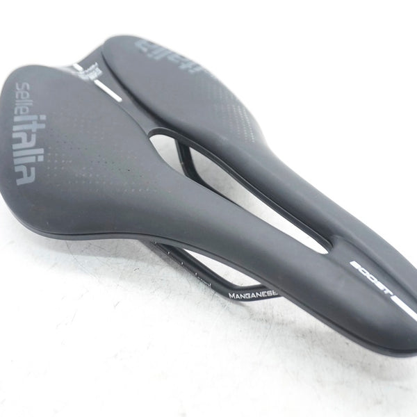 SELLE ITALIA 「セライタリア」 BOOST NOVUS SUPERFLOEW サドル / 大阪