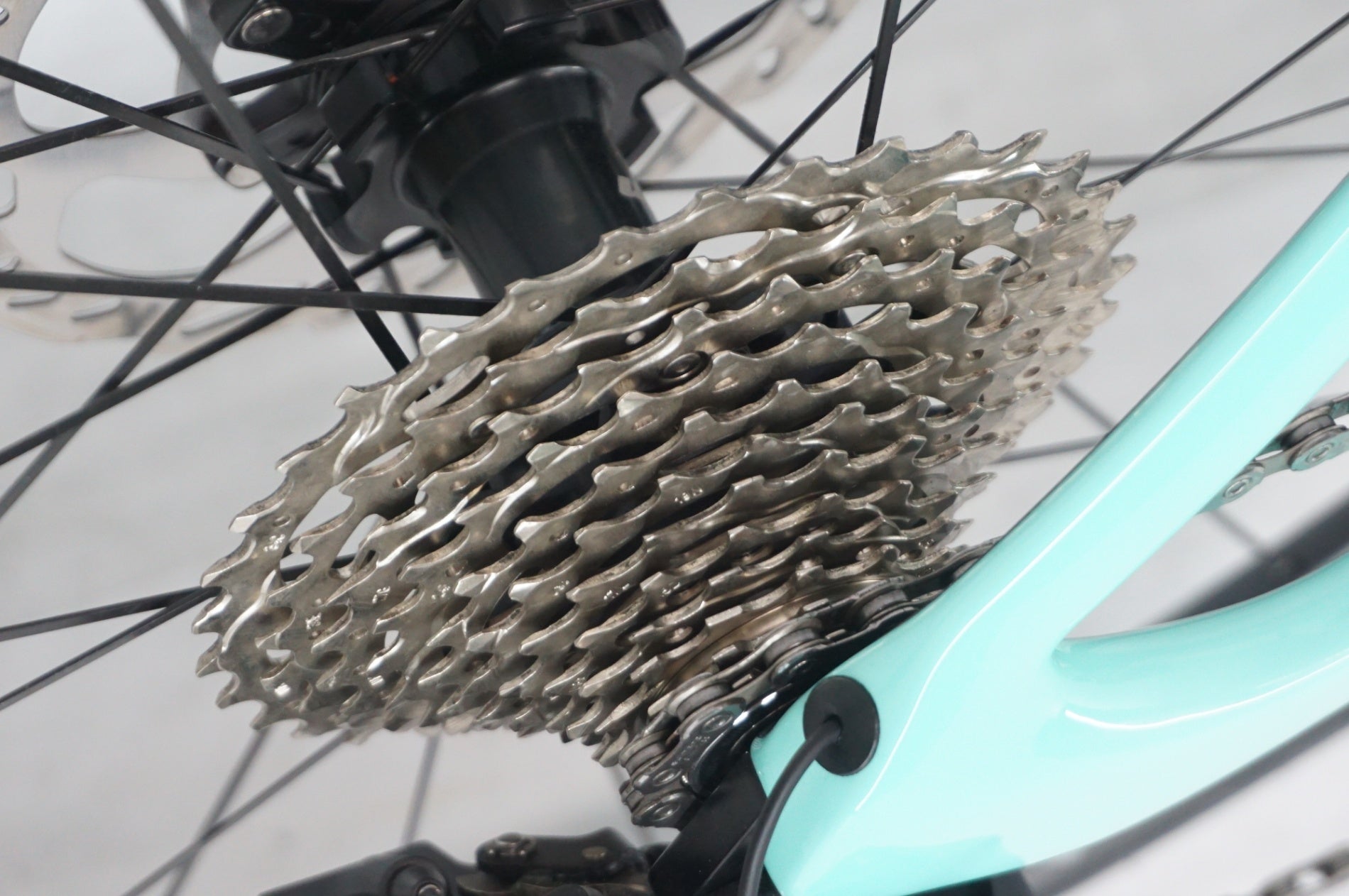 BIANCHI 「ビアンキ」 OLTRE COMP 105 Di2 2024年モデル ロードバイク / 阪急塚口店