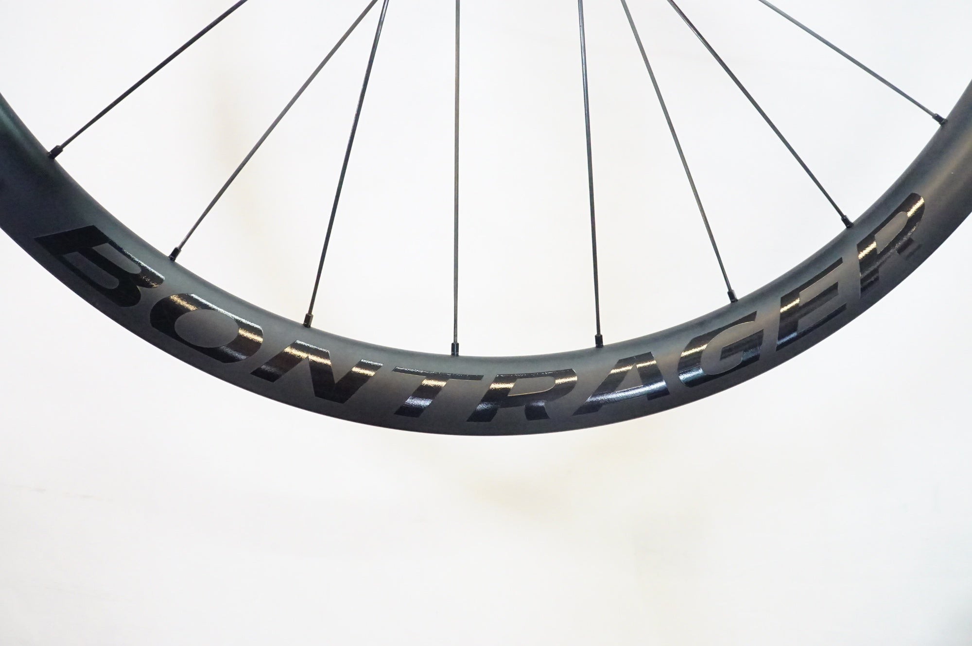 BONTRAGER 「ボントレガー」 AEOLUS PRO 37 DISC シマノ11速 ホイール