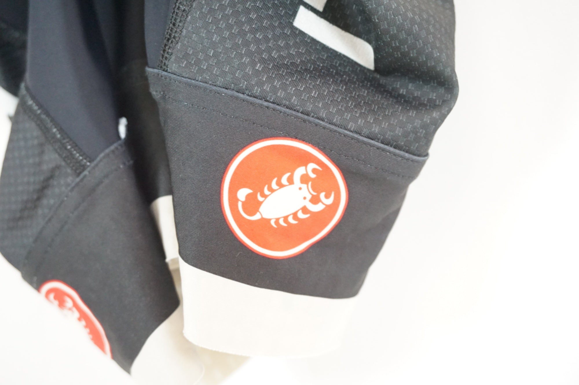 CASTELLI 「カステリ」 Mサイズ ビブショーツ / 宇都宮店