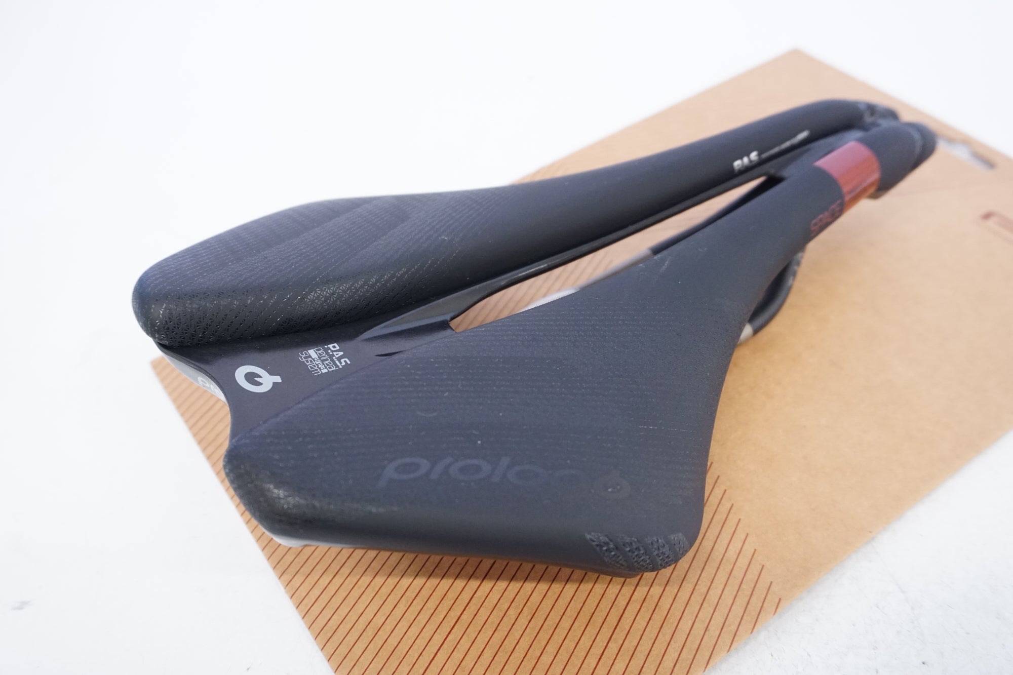 PROLOGO 「プロロゴ」 DIMENSION AGX サドル　/ 浜松店