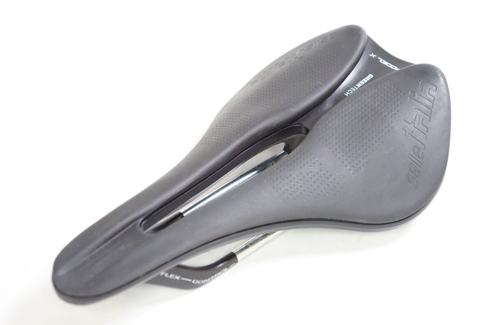 SELLE ITALIA 「セライタリア」 MODEL X サドル / 熊谷本店