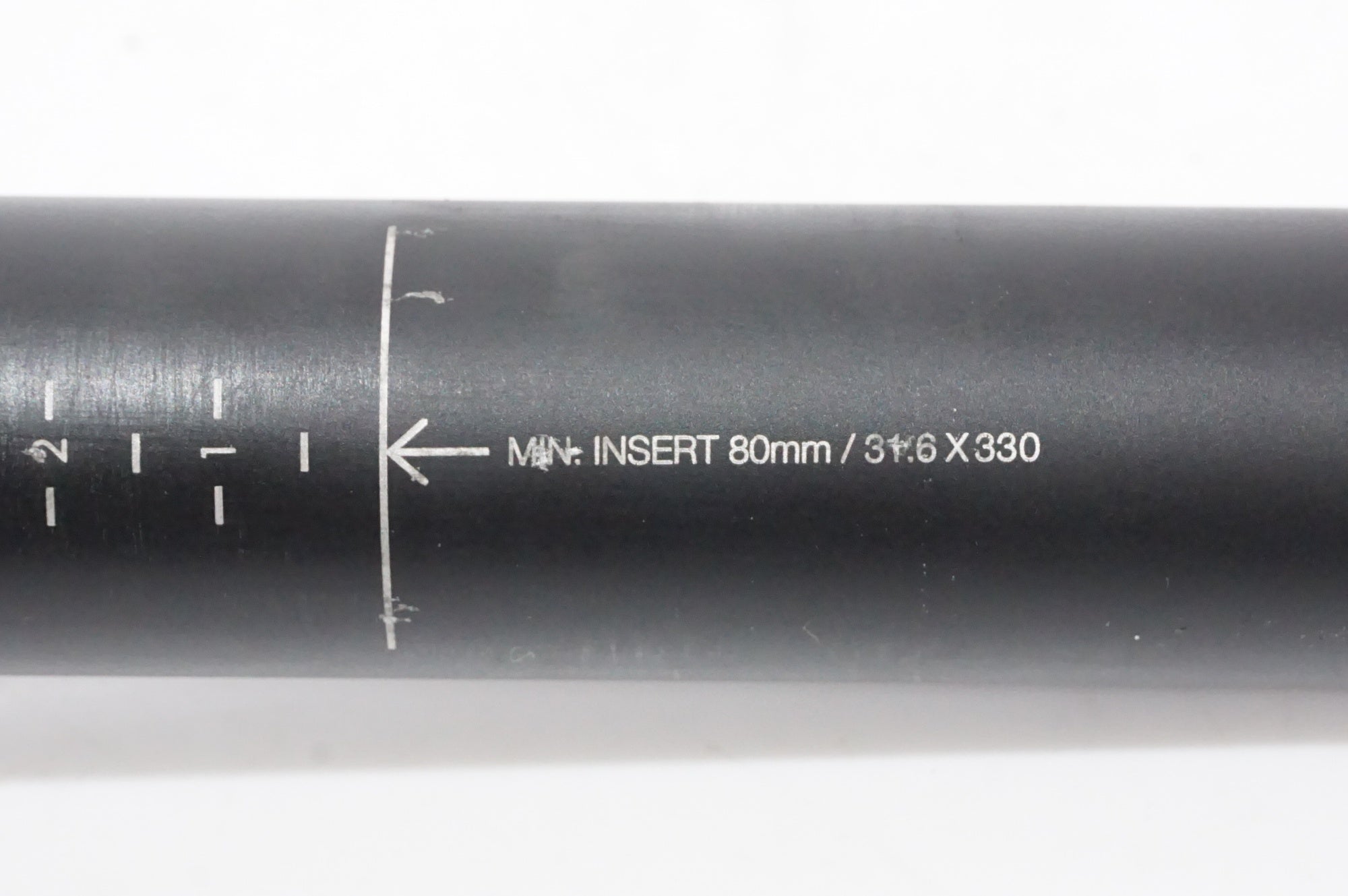 FIZIK 「フィジーク」 CYRANO R5 31.6φ 330mm シートポスト / AKIBA店