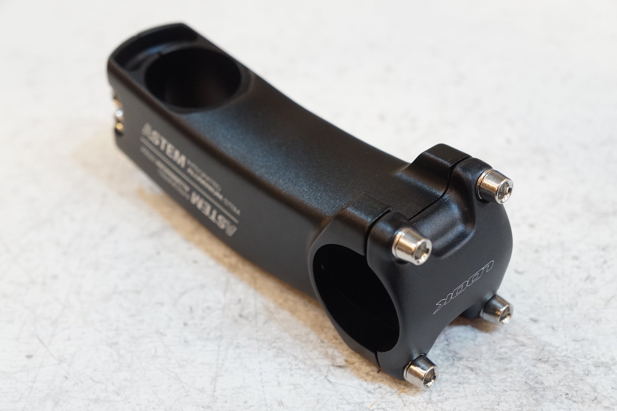 LOOK 「ルック」 A-STEM φ31.8 90mm ステム / バイチャリ浦和ベース