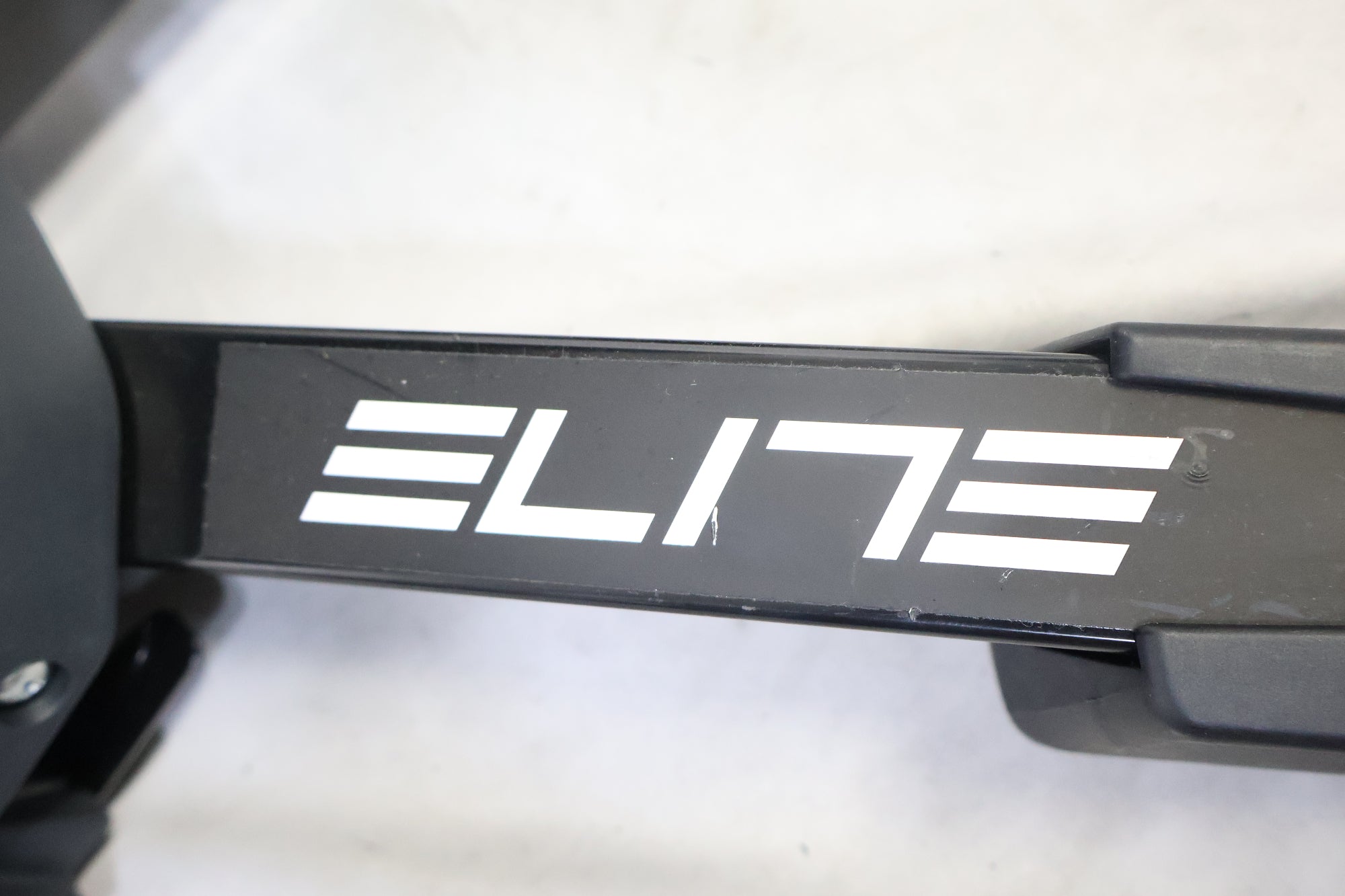 ELITE 「エリート」 DIRETO XR with Zwift COG & CLICK サイクルトレーナー / 高知店