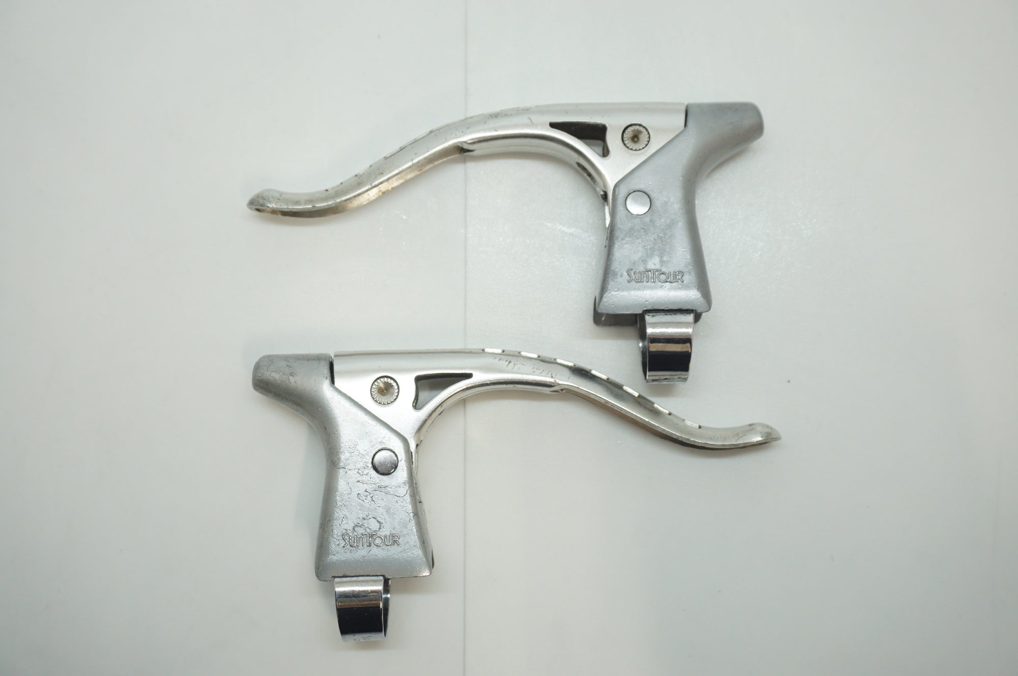 SUNTOUR 「サンツアー」 SUPERBE ブレーキレバー / 福岡店