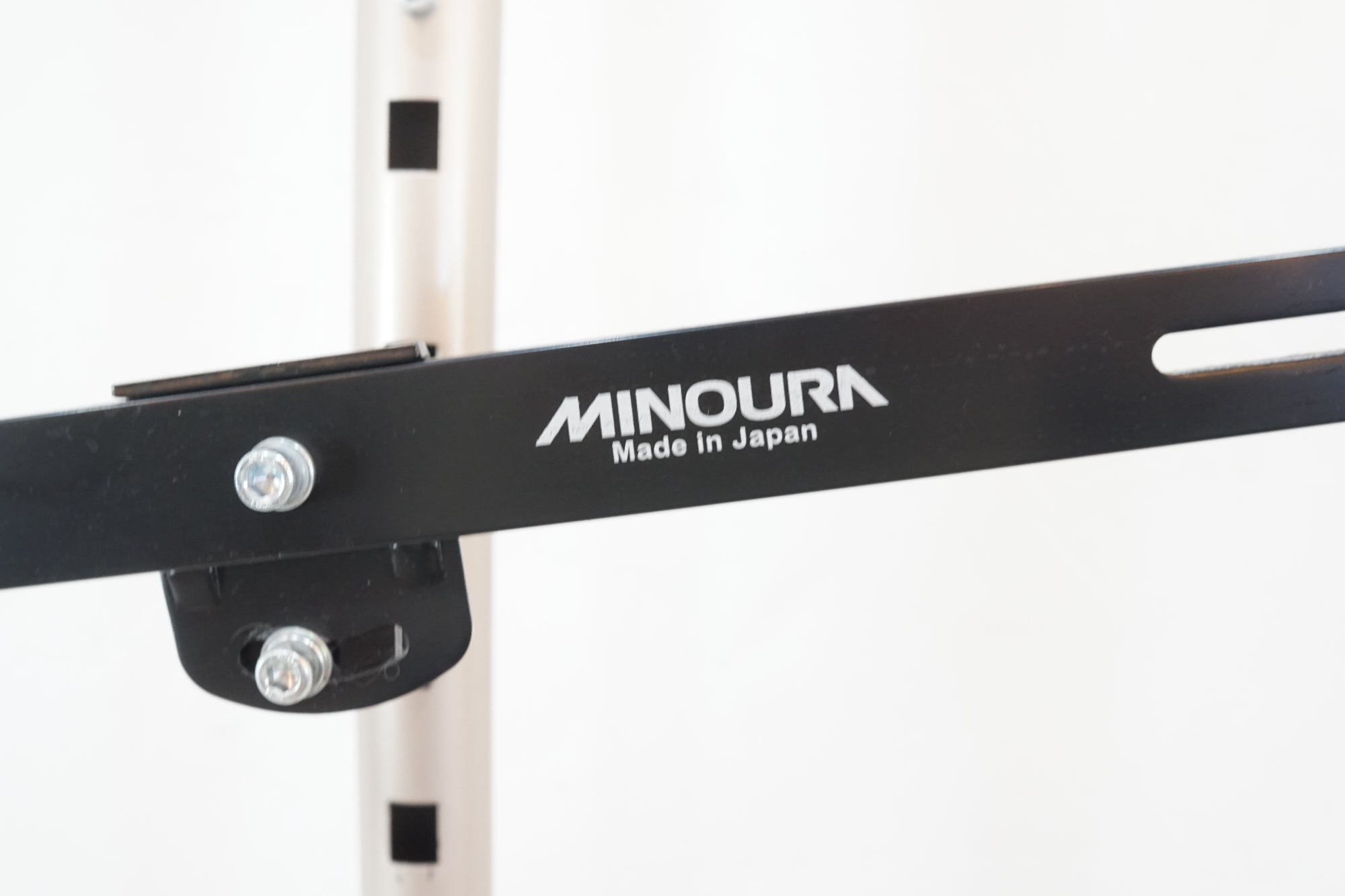 MINOURA 「ミノウラ」 グラビティスタンド2 壁立て掛け式スタンド / バイチャリ浦和ベース