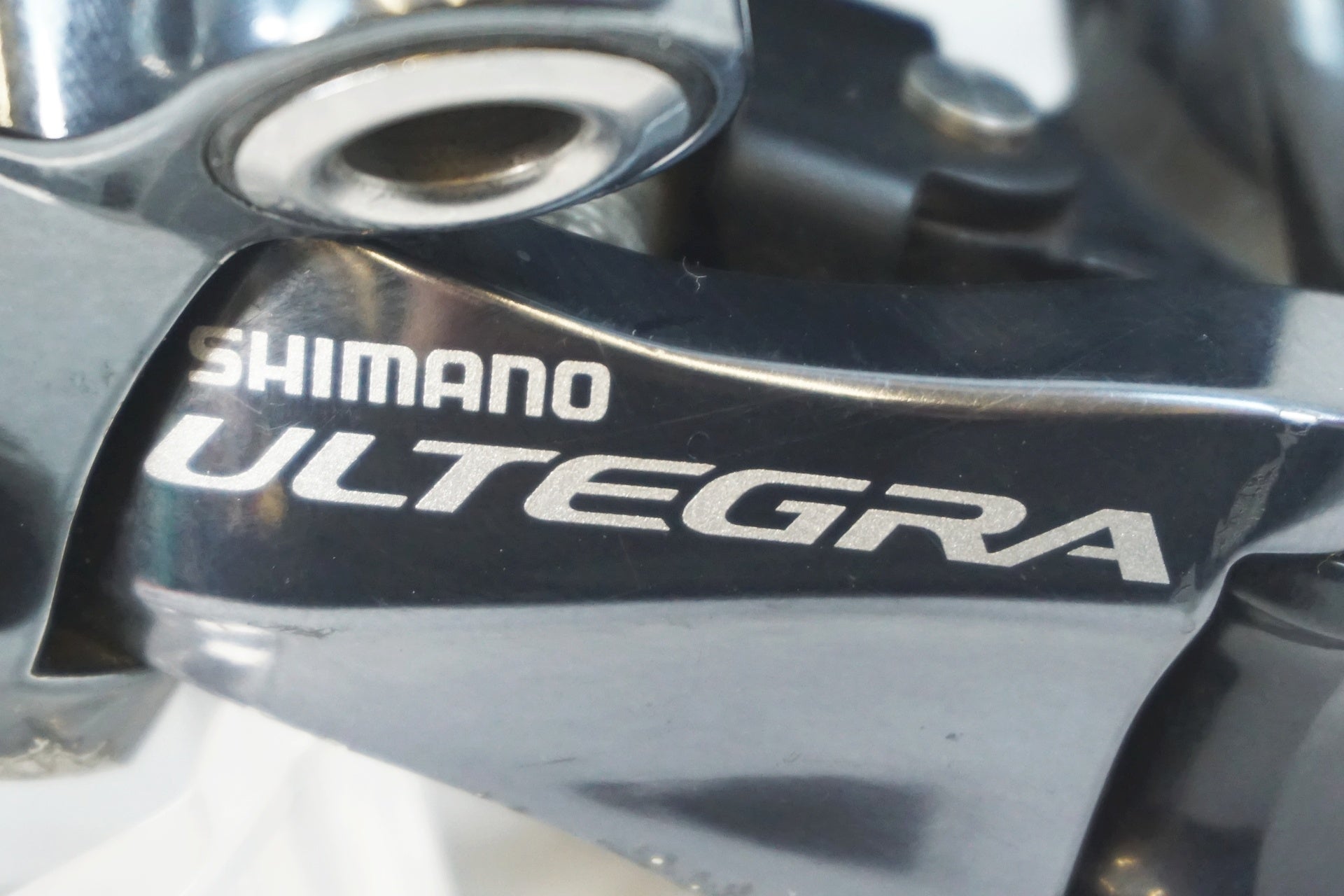 SHIMANO 「シマノ」 ULTEGRA Di2 RD-6870 リアディレイラー / 有明