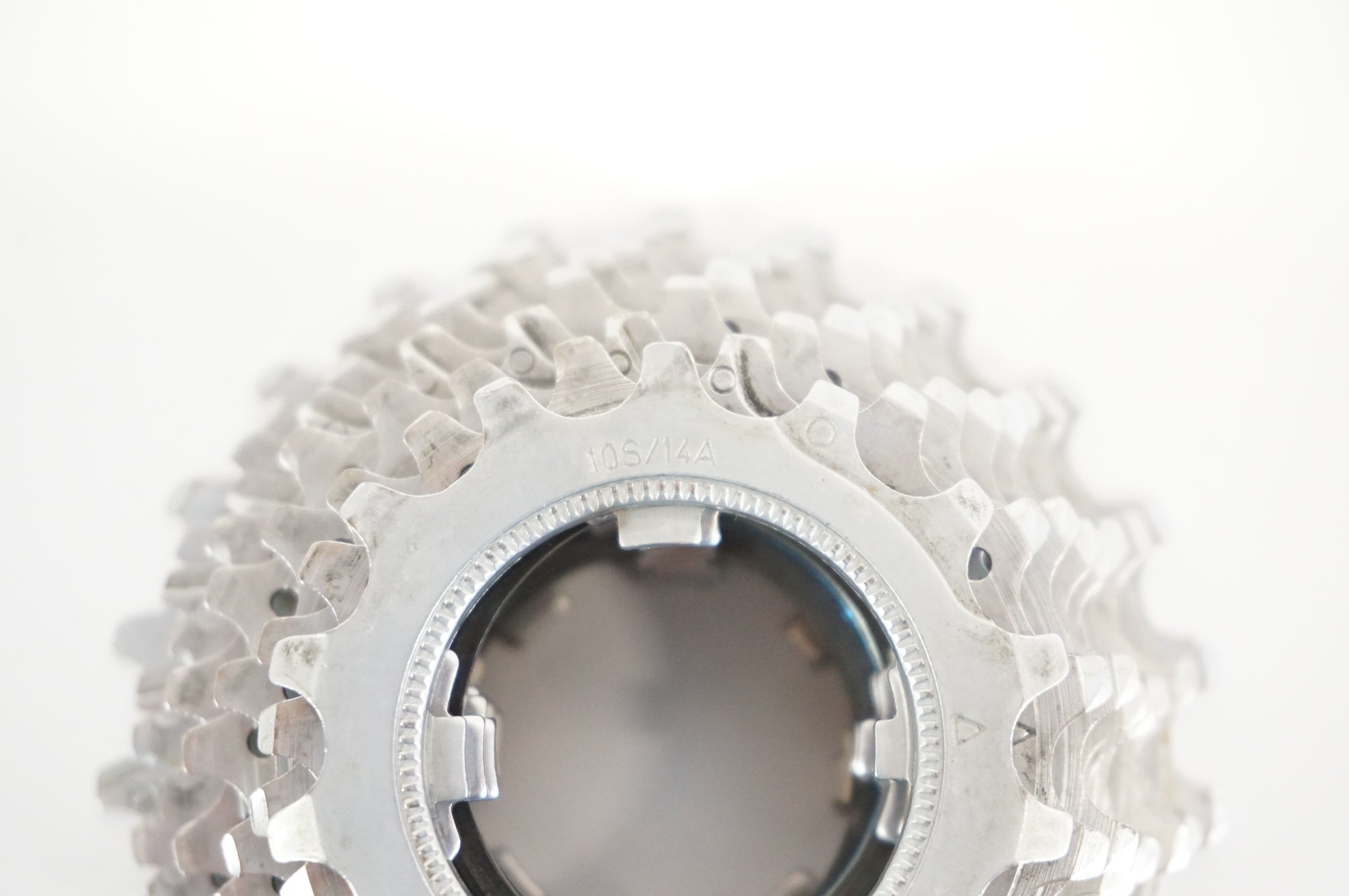 新品未使用カンパニョーロベローチェ10sスプロケット シルバー ロックリング付き CAMPAGNOLO 「カンパニョーロ」 モデル不明 14-23T 10S スプロケット