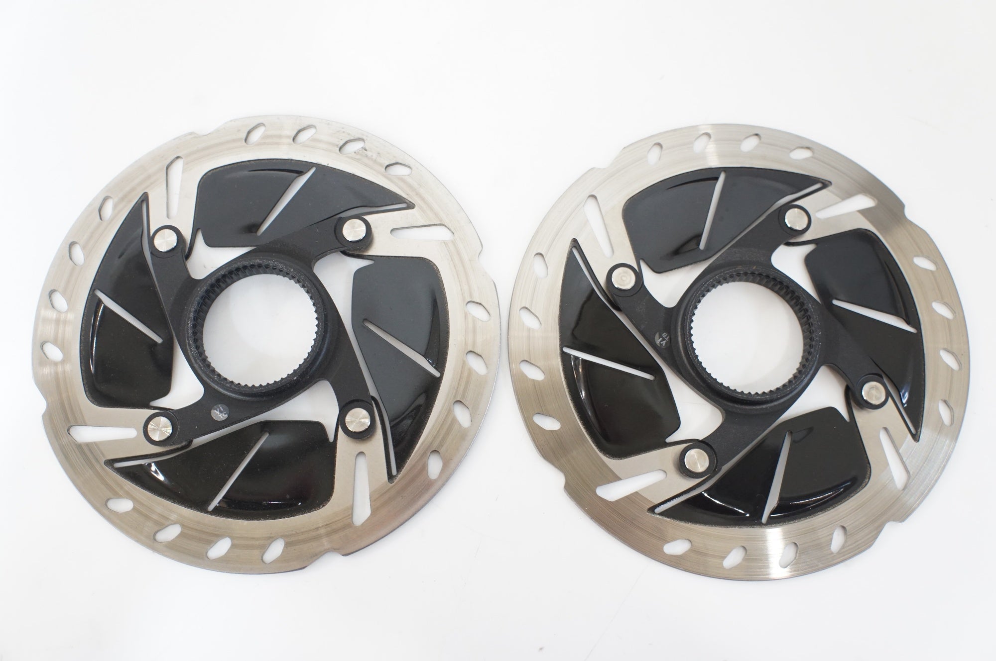 SHIMANO 「シマノ」 SM-RT900-SS φ140 ディスクローターセット / 大宮店