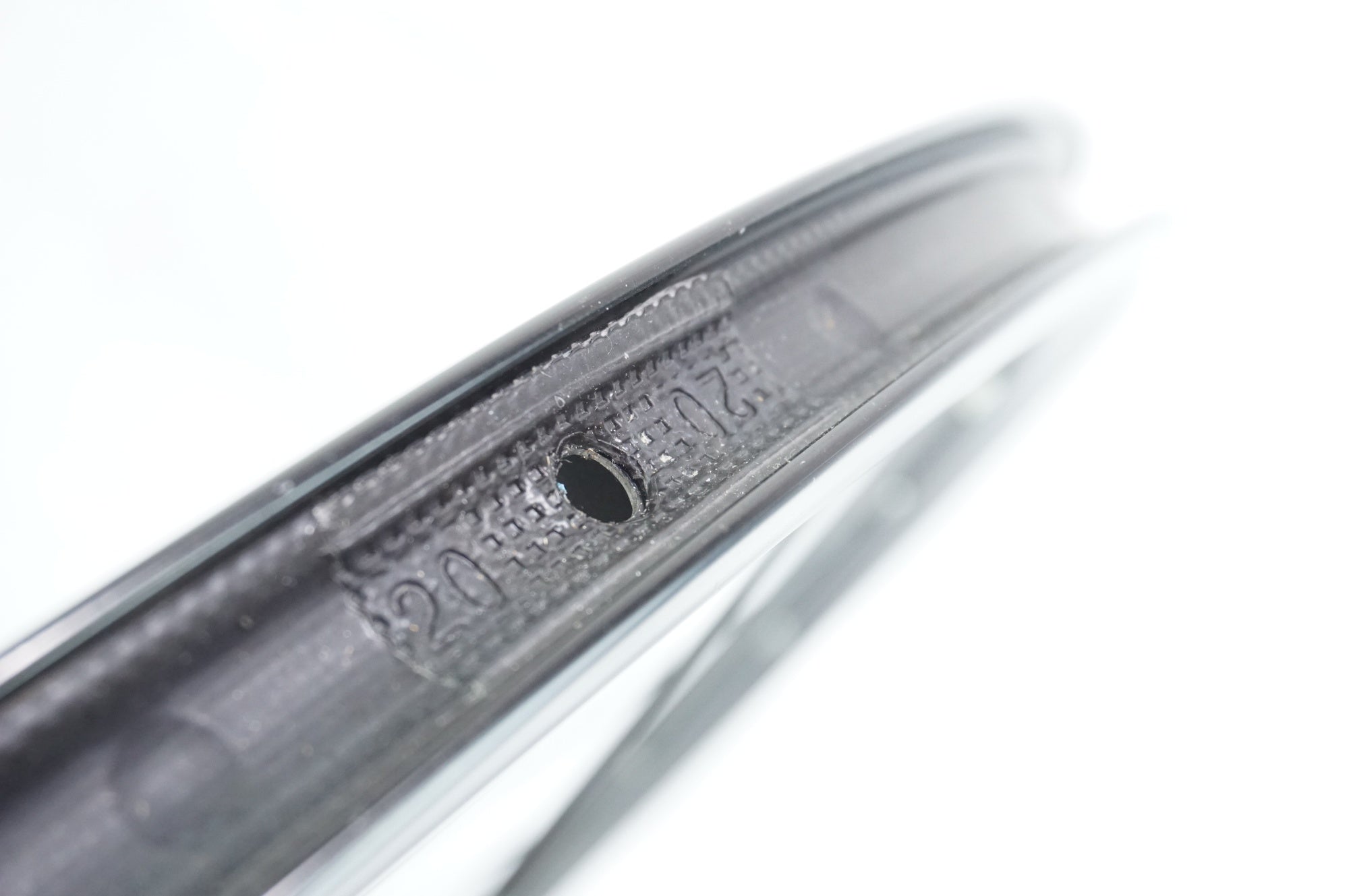 MAVIC 「マヴィック」 AKSIUM DISC シマノ11速 ホイールセット / 中