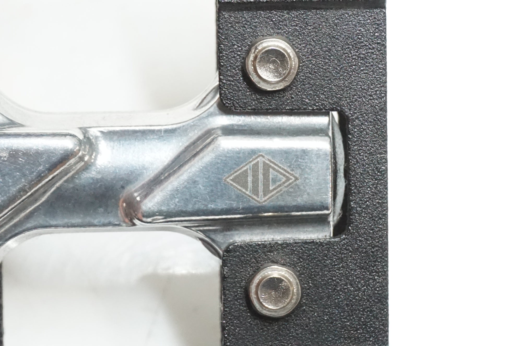 ADEPT 「アデプト」 MIDWAY ペダル / 大宮店