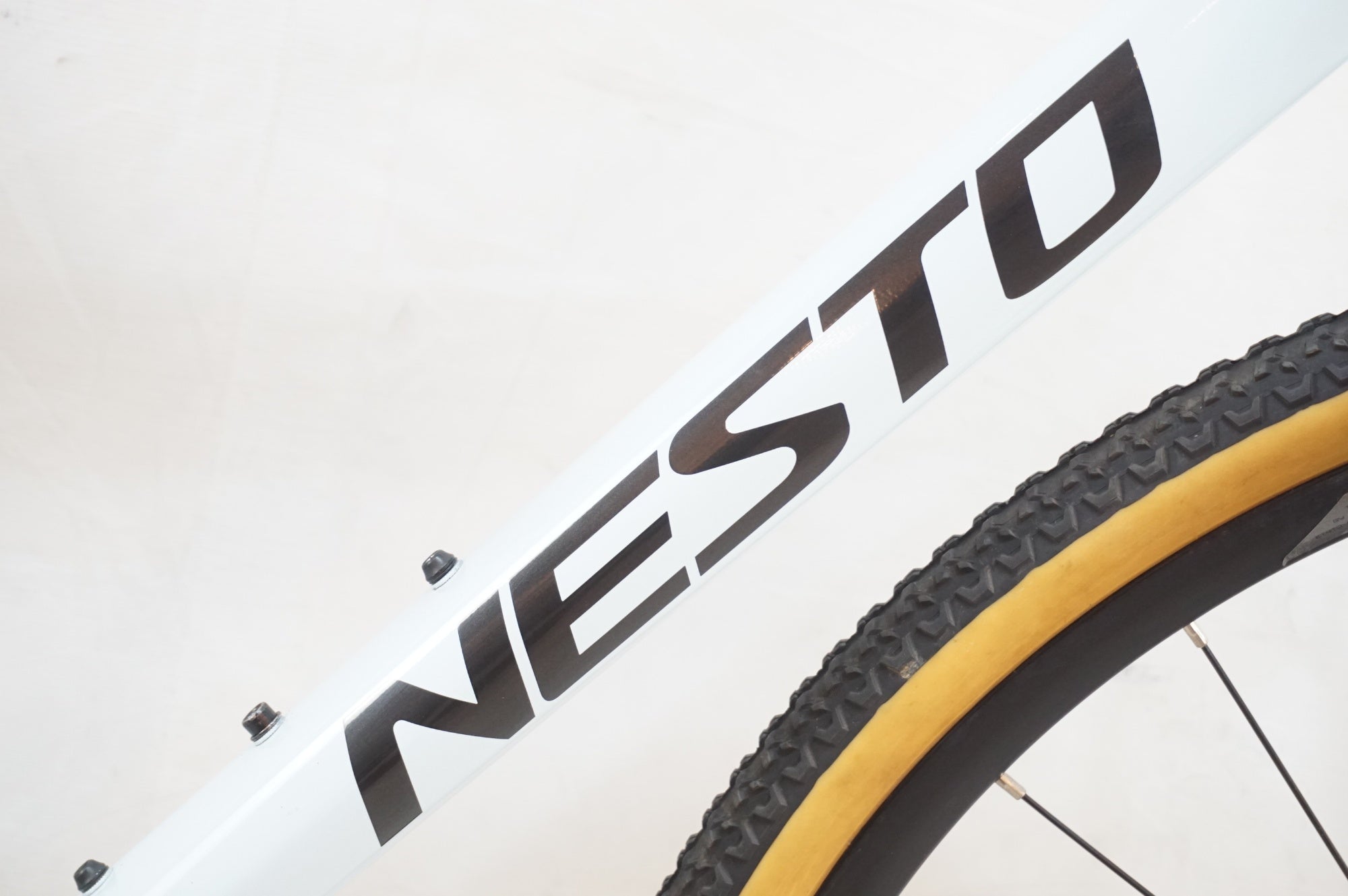 NESTO 「ネスト」 GAVEL 2020年モデル グラベルロードバイク / 浦和ベース