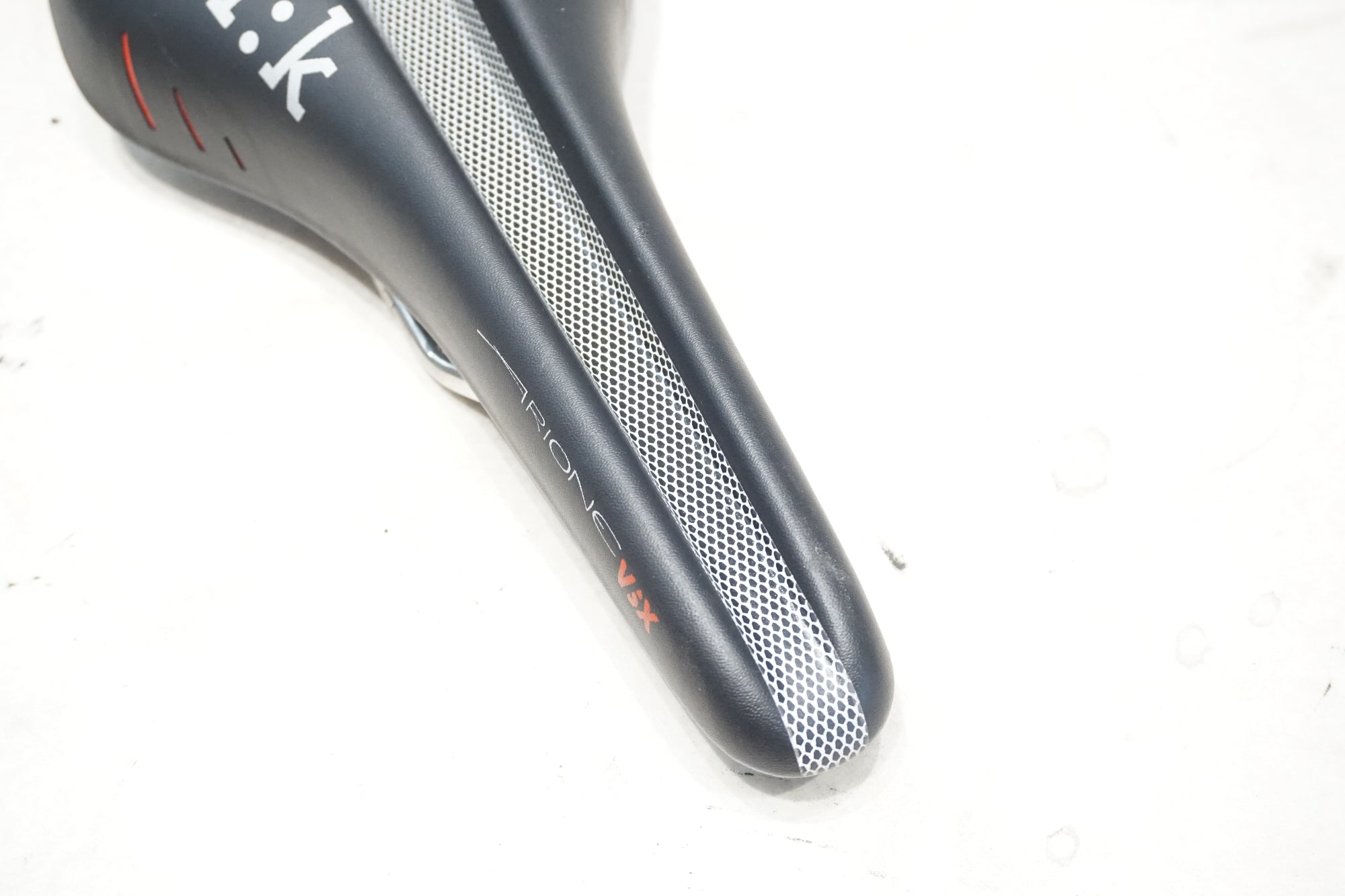 FIZIK 「フィジーク」 ARIONE VSX KIUMレール サドル / 横浜戸塚店