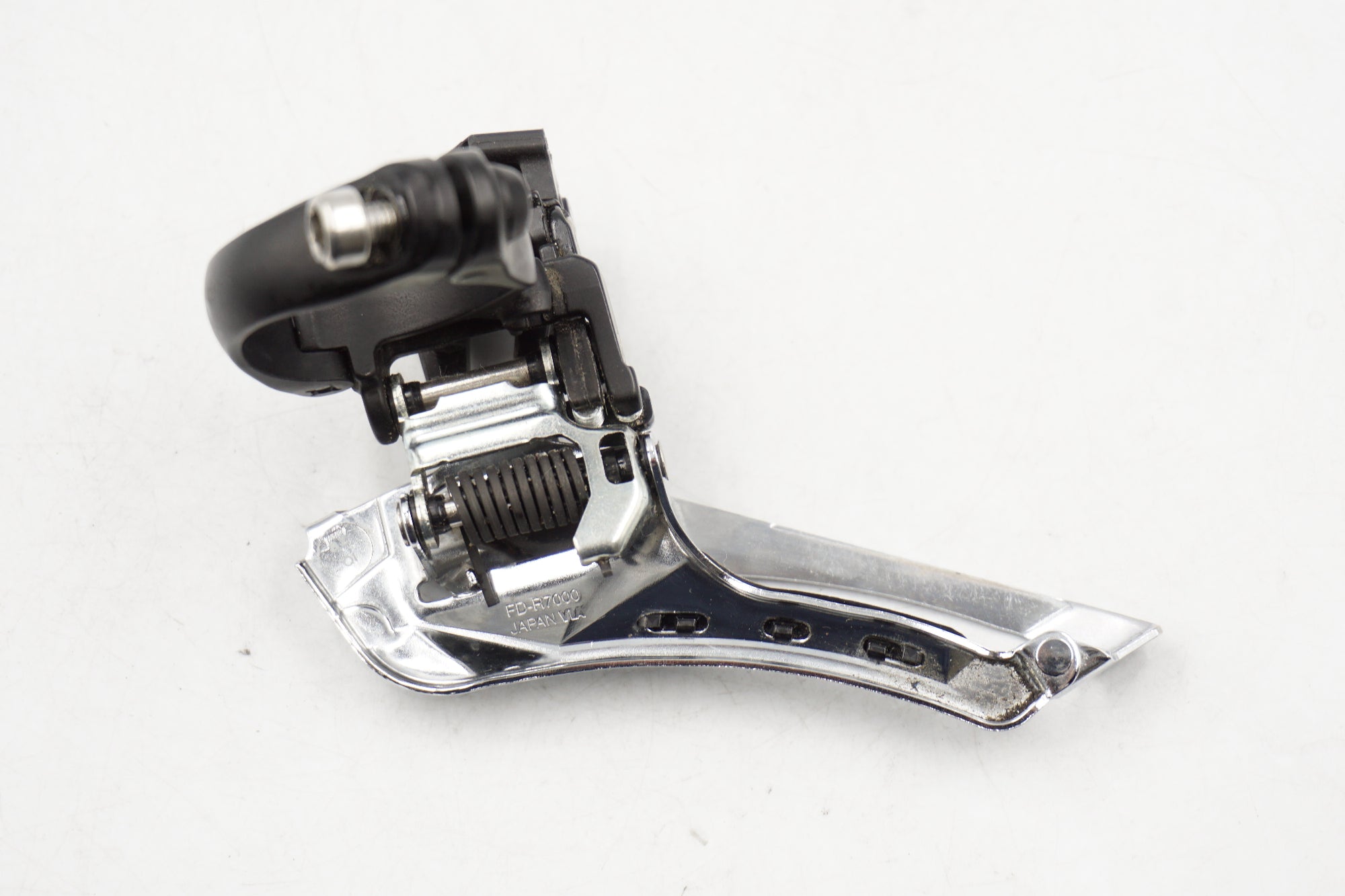 SHIMANO 「シマノ」 105 FD-R7000 フロントディレイラー / 奈良店 SHIMANO 「シマノ」 105 FD-R7000 フロントディレイラー / 奈良店