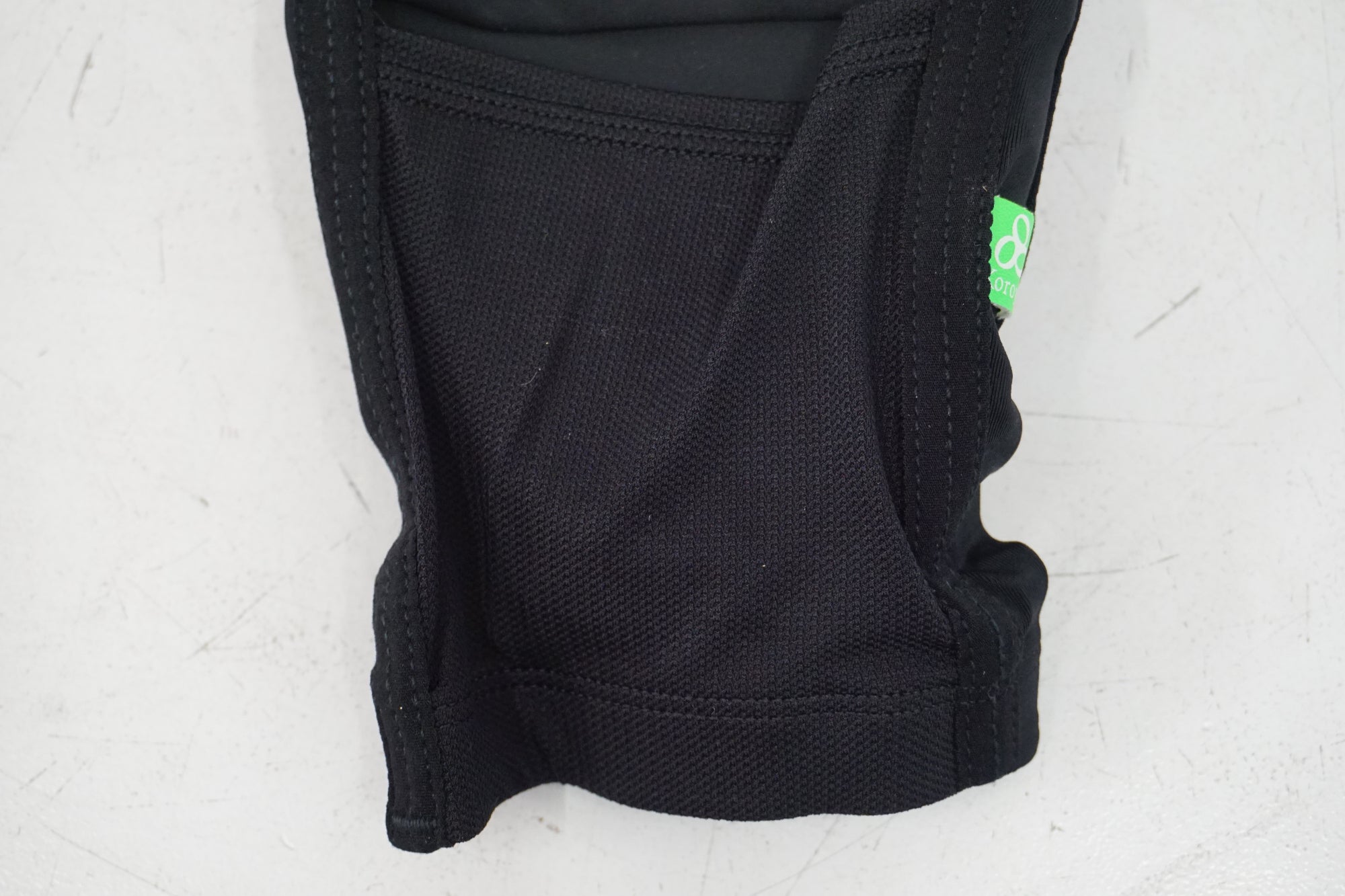 ENDURA 「エンデューラ」 MTB KNEE GUARD S/M サイズ プロテクター / 浜松店