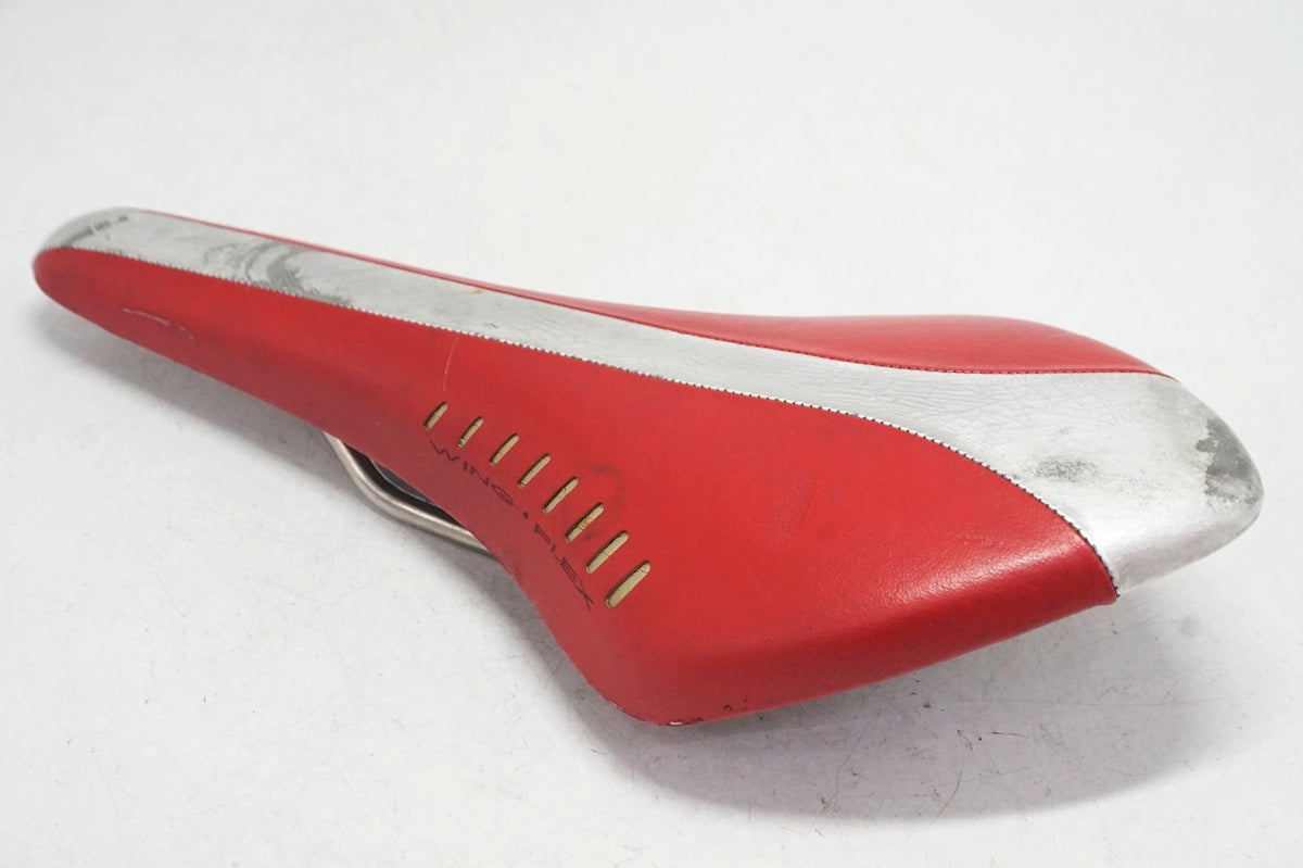 FIZIK 「フィジーク」 ARIONE WING FLEX サドル / 大阪門真店