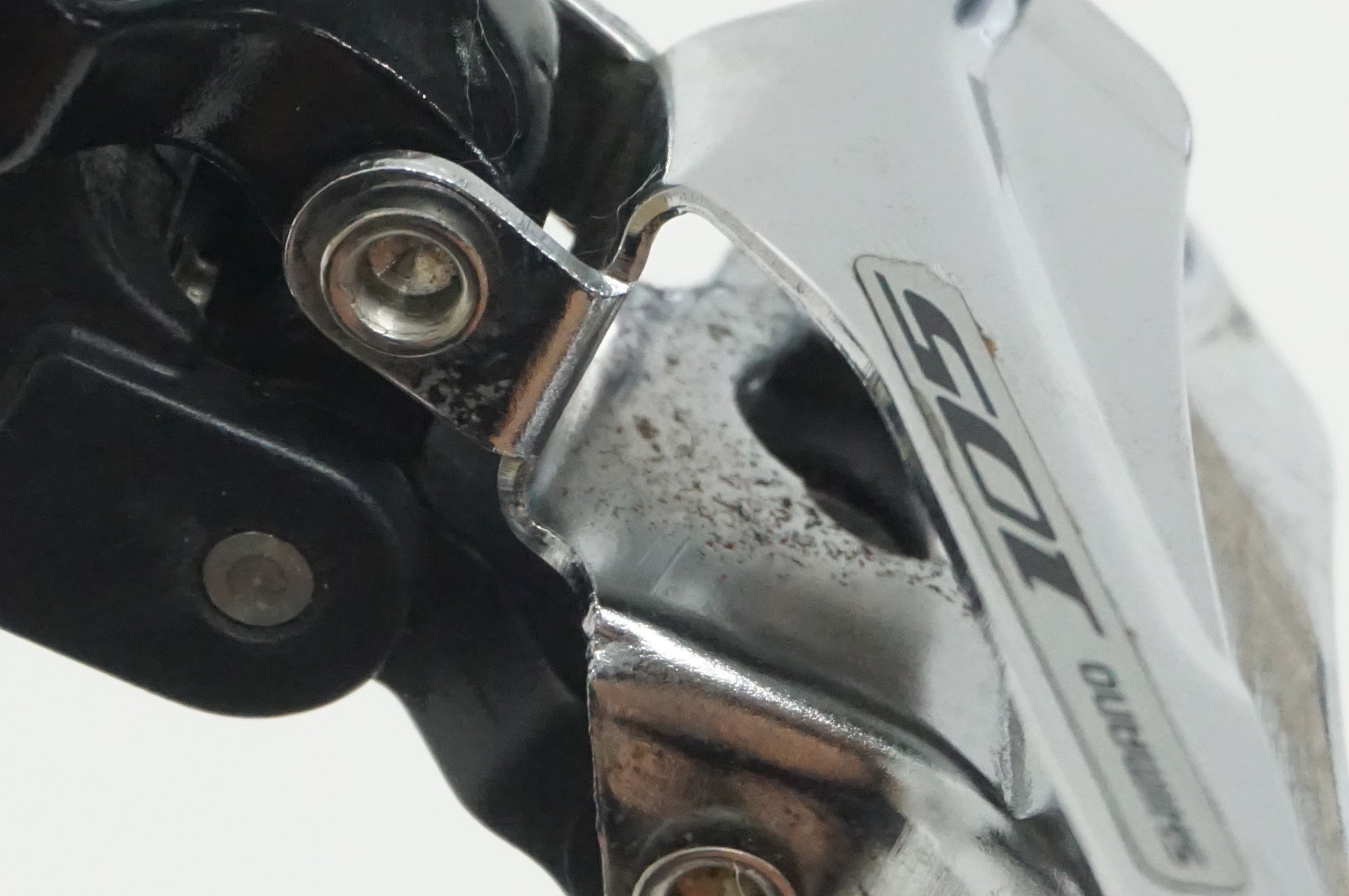 SHIMANO 「シマノ」 105 FD-5700 フロントディレイラー / 福岡店