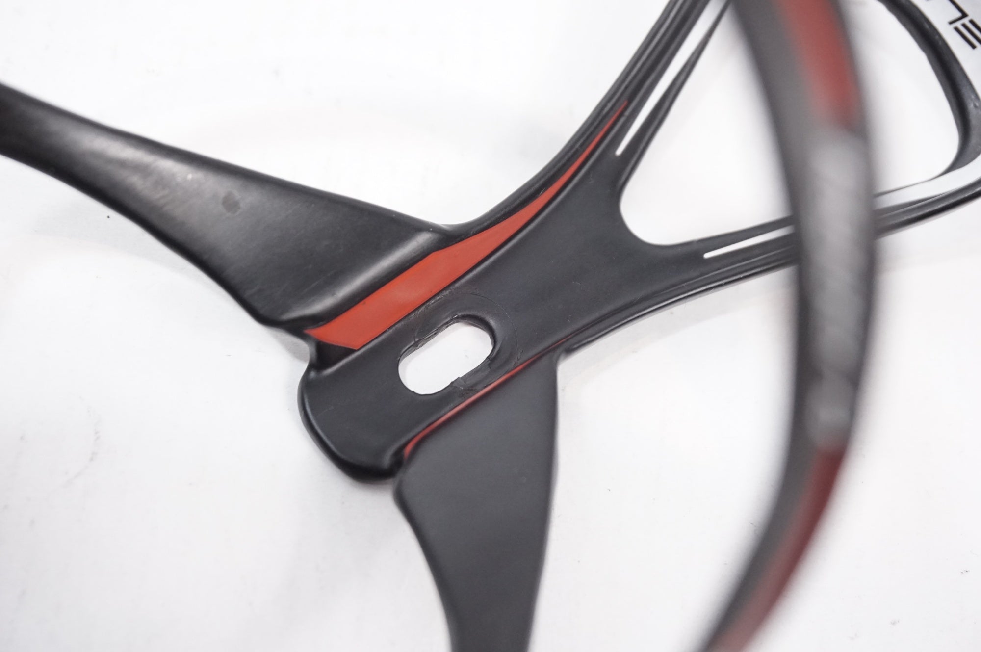 ELITE 「エリート」 LEGGERO CARBON カーボンボトルケージ / 世田谷店