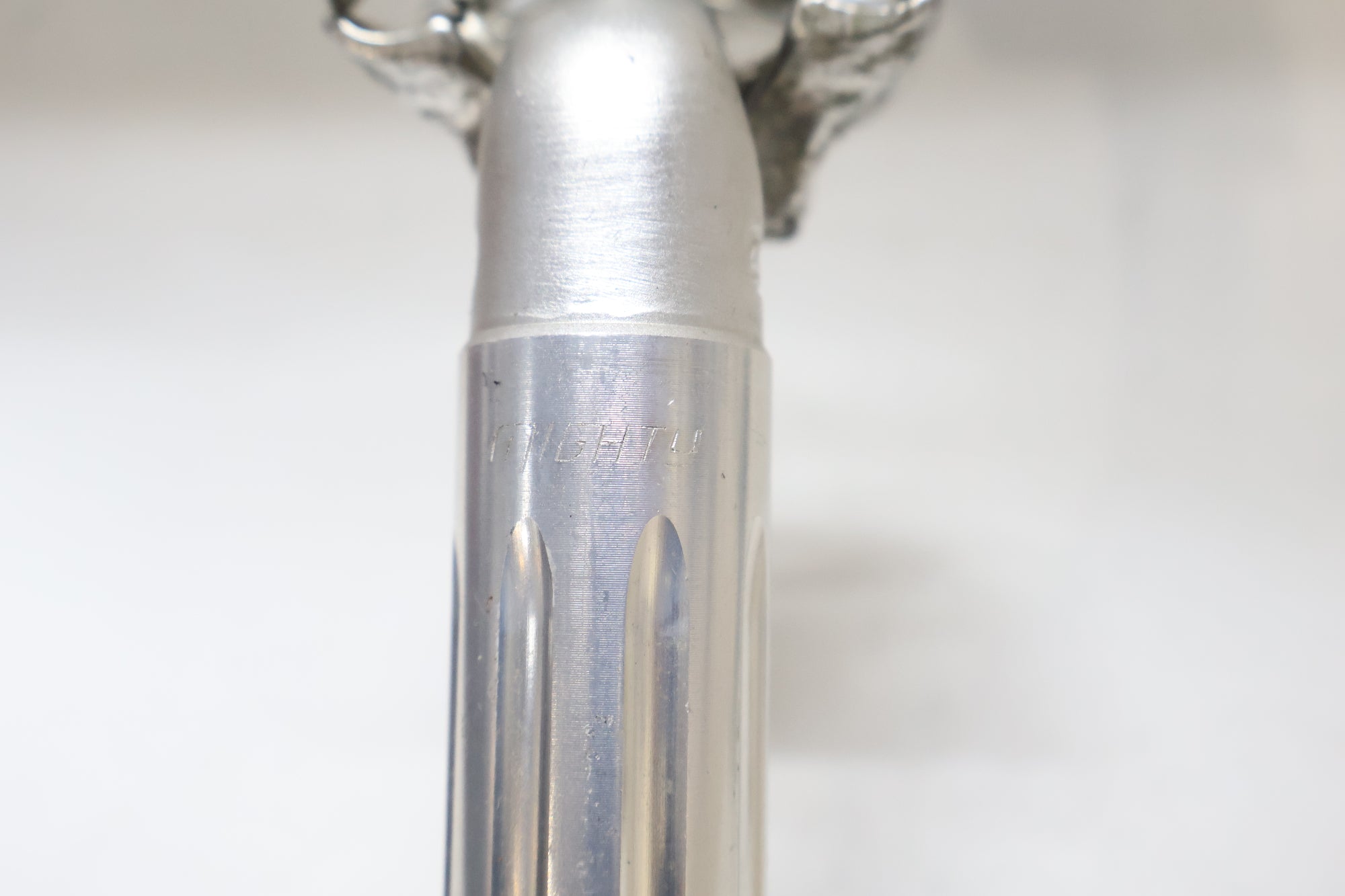 SUGINO 「スギノ」 MIGHTY NJS 200mm φ27.2 シートポスト / 高知店