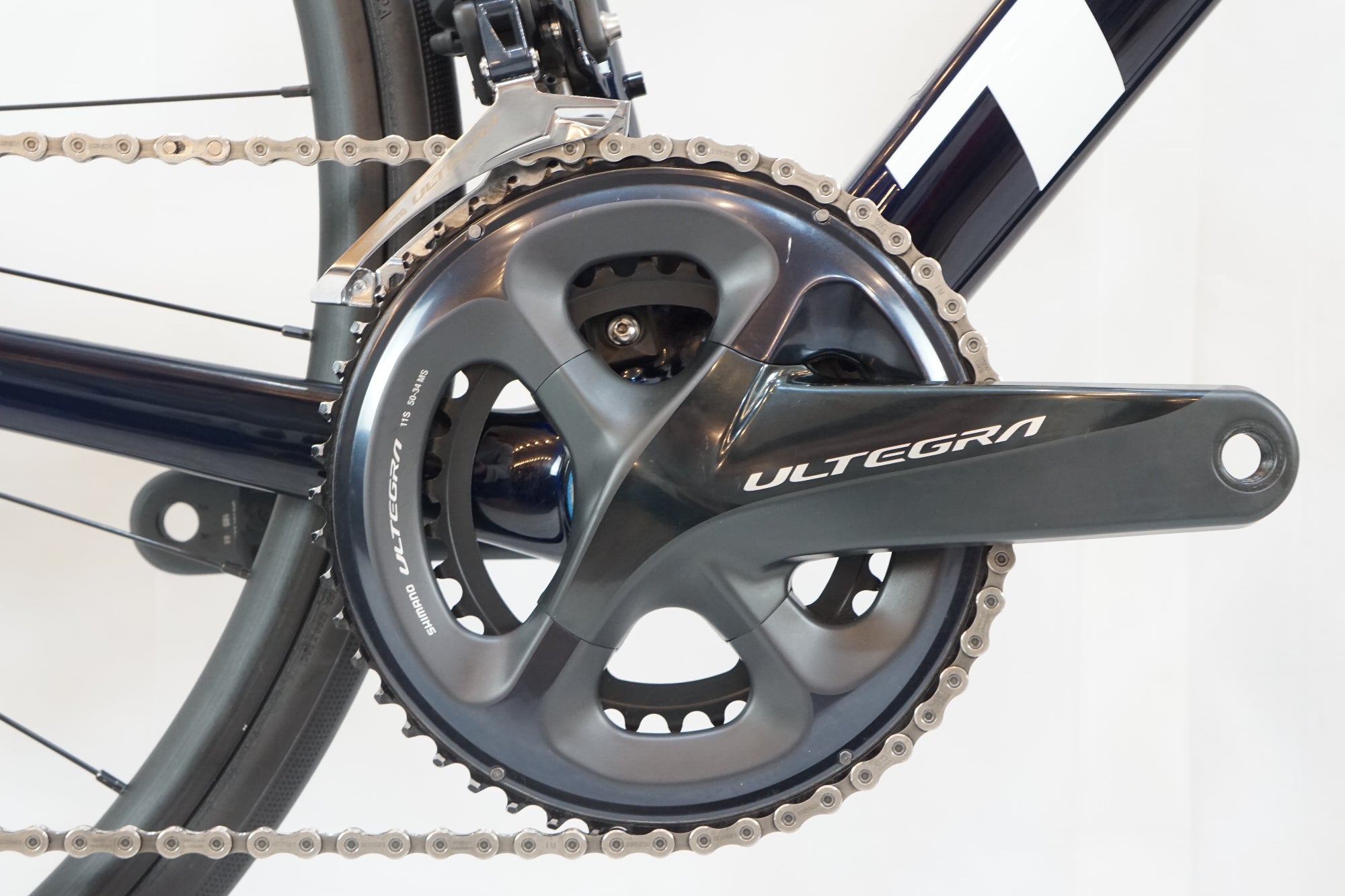 TREK 「トレック」 EMONDA SLR7 DISC 2021年モデル ロードバイク