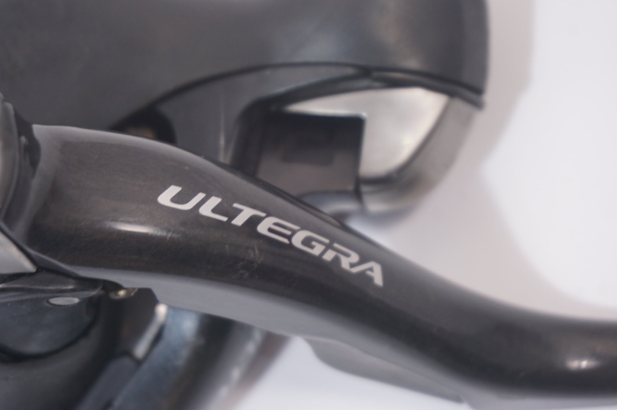 SHIMANO 「シマノ」 ULTEGRA ST-6700 デュアルコントロールレバー / 世田谷店