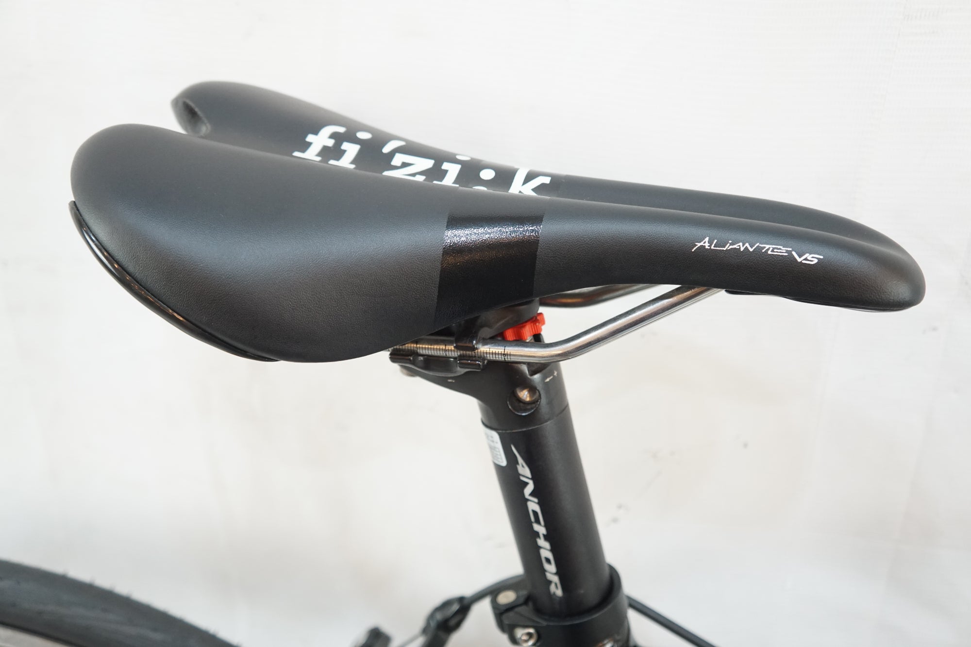 ANCHOR 「アンカー」 RS8 2015年モデル ロードバイク / バイチャリ浦和ベース