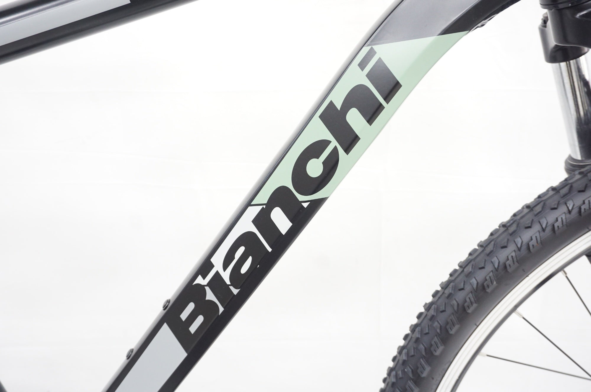 BIANCHI 「ビアンキ」 M0019 27.5 2024年モデル マウンテンバイク / 阪急塚口店