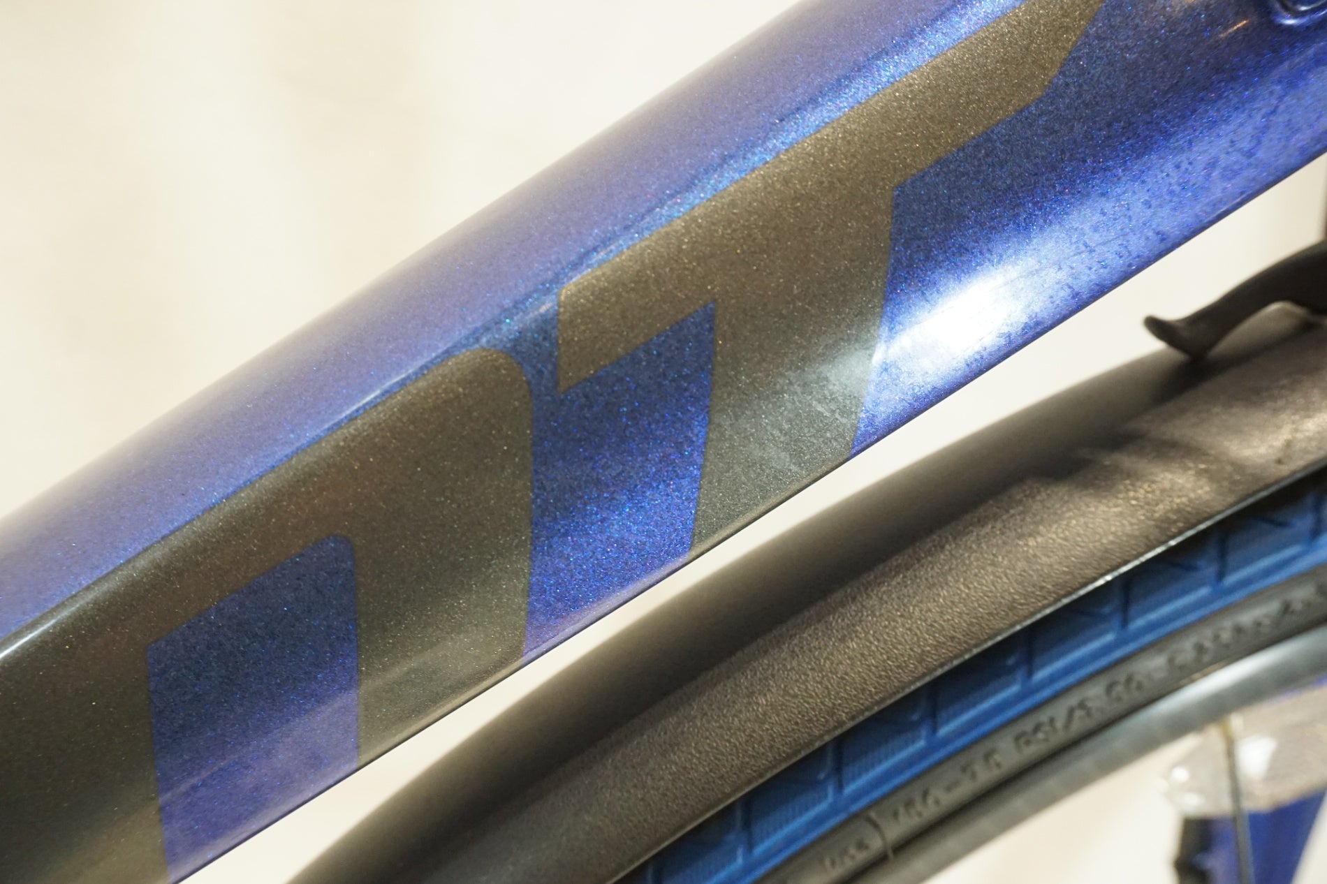 GIANT 「ジャイアント」 ESCAPE RX DISC 2021年モデル クロスバイク / 横浜戸塚店