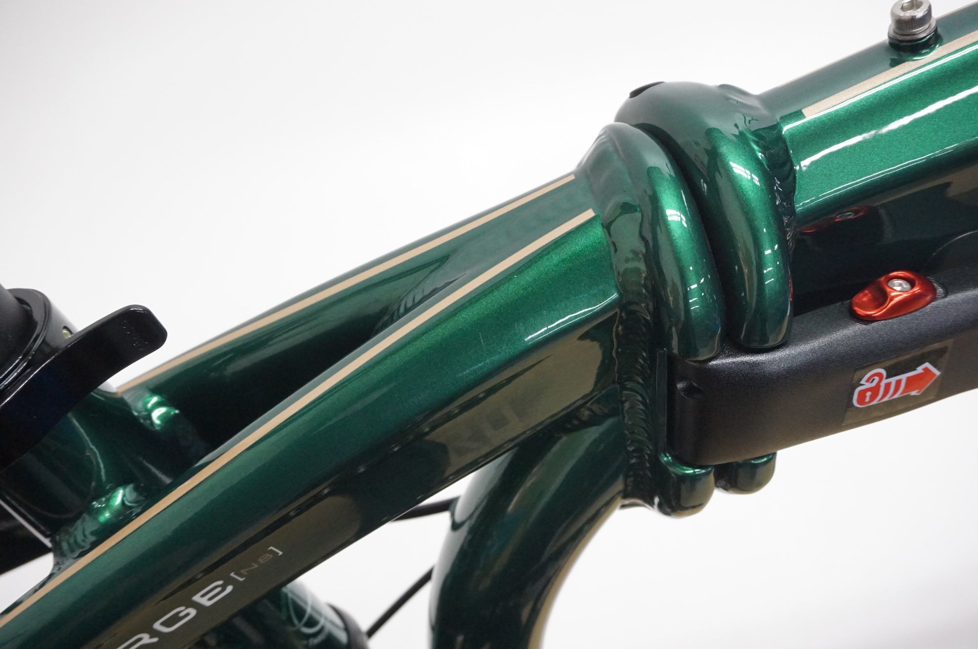 TERN 「ターン」 VERGE N8 2022年モデル 20インチ 折り畳み自転車 / 福岡店