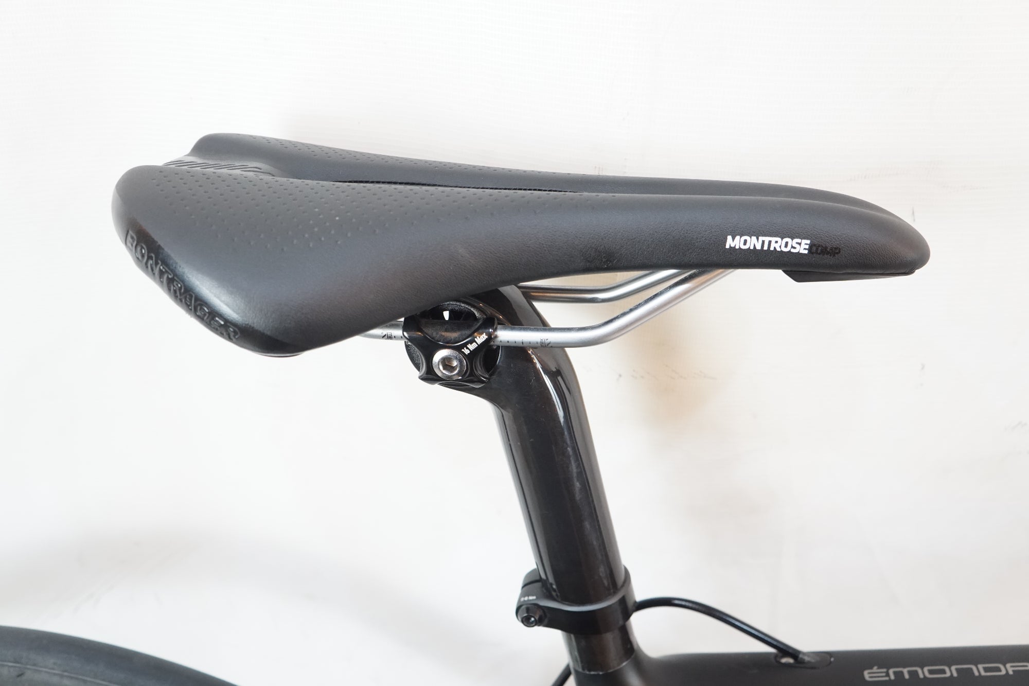 TREK 「トレック」 EMONDA SL 6 2019年モデル ロードバイク / バイチャリ浦和ベース