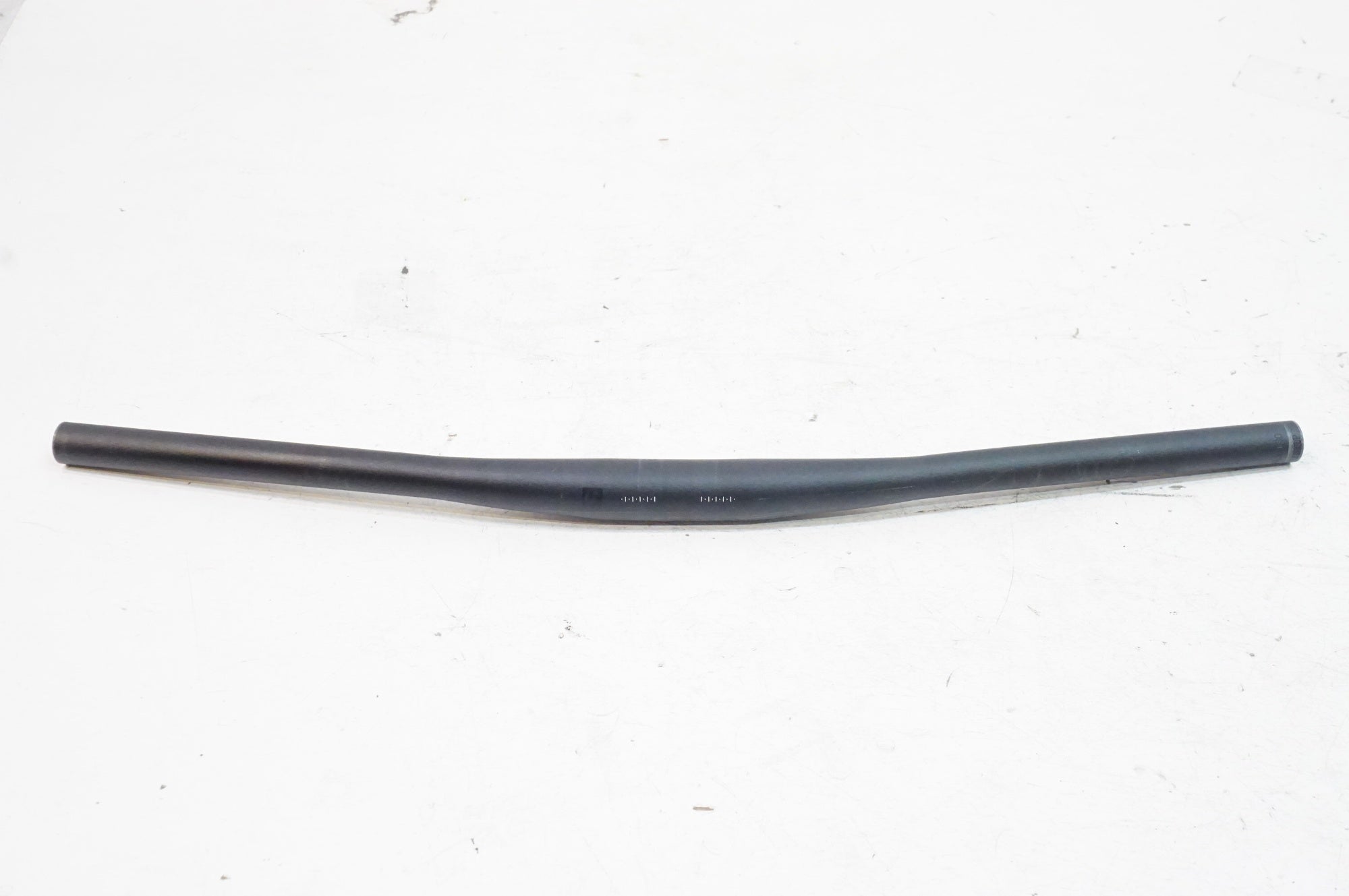 BONTRAGER 「ボントレガー」 フラットバー φ31.8 ハンドル / 熊谷本店