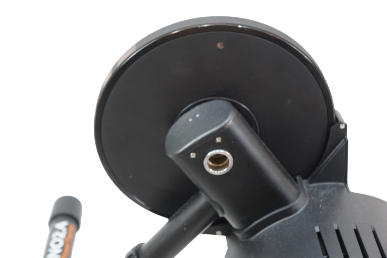 XPLOVA 「エクスプローバ」 NOZA ONE サイクルトレーナー / バイチャリ浦和ベース