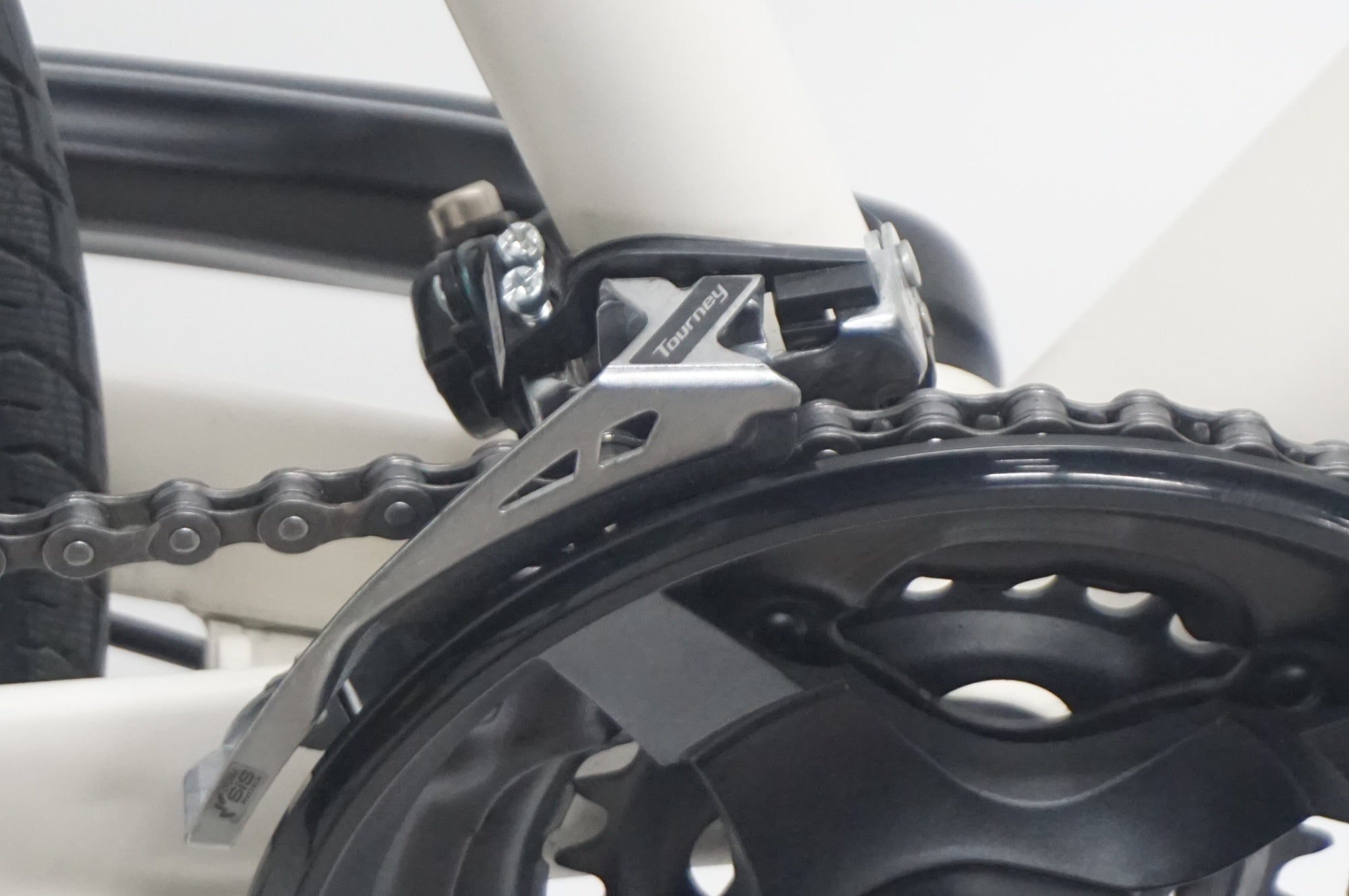 BIANCHI 「ビアンキ」 C SPORT2 DISC 2025年モデル クロスバイク