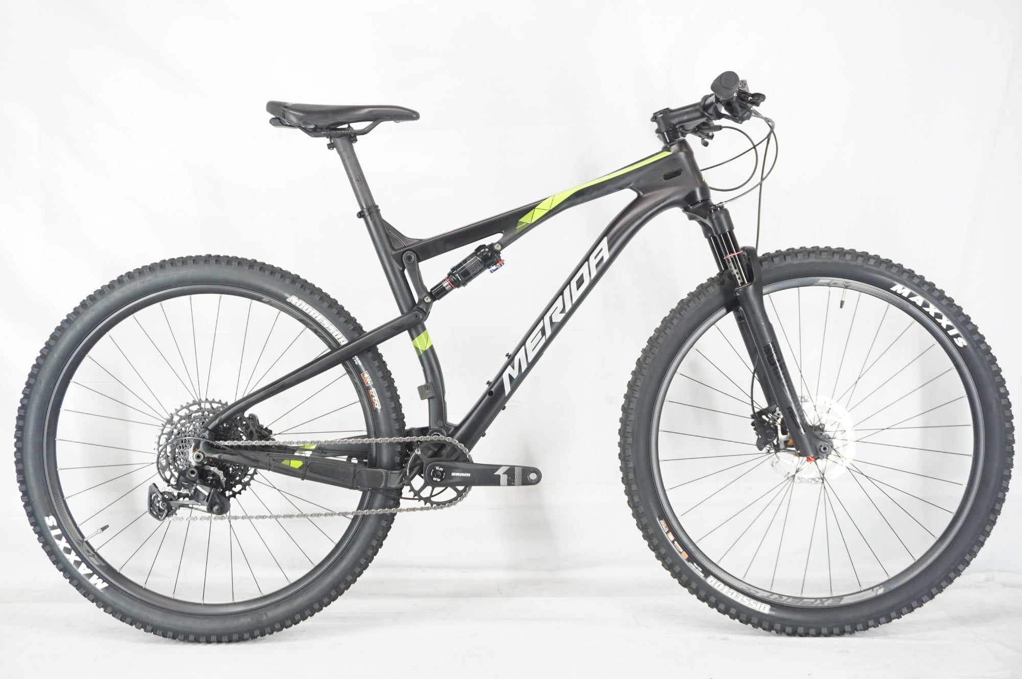 【中古・青森市引取限定】黒 マウンテンバイク メリダ 中古・青森市引取限定】黒 マウンテンバイク メリダ