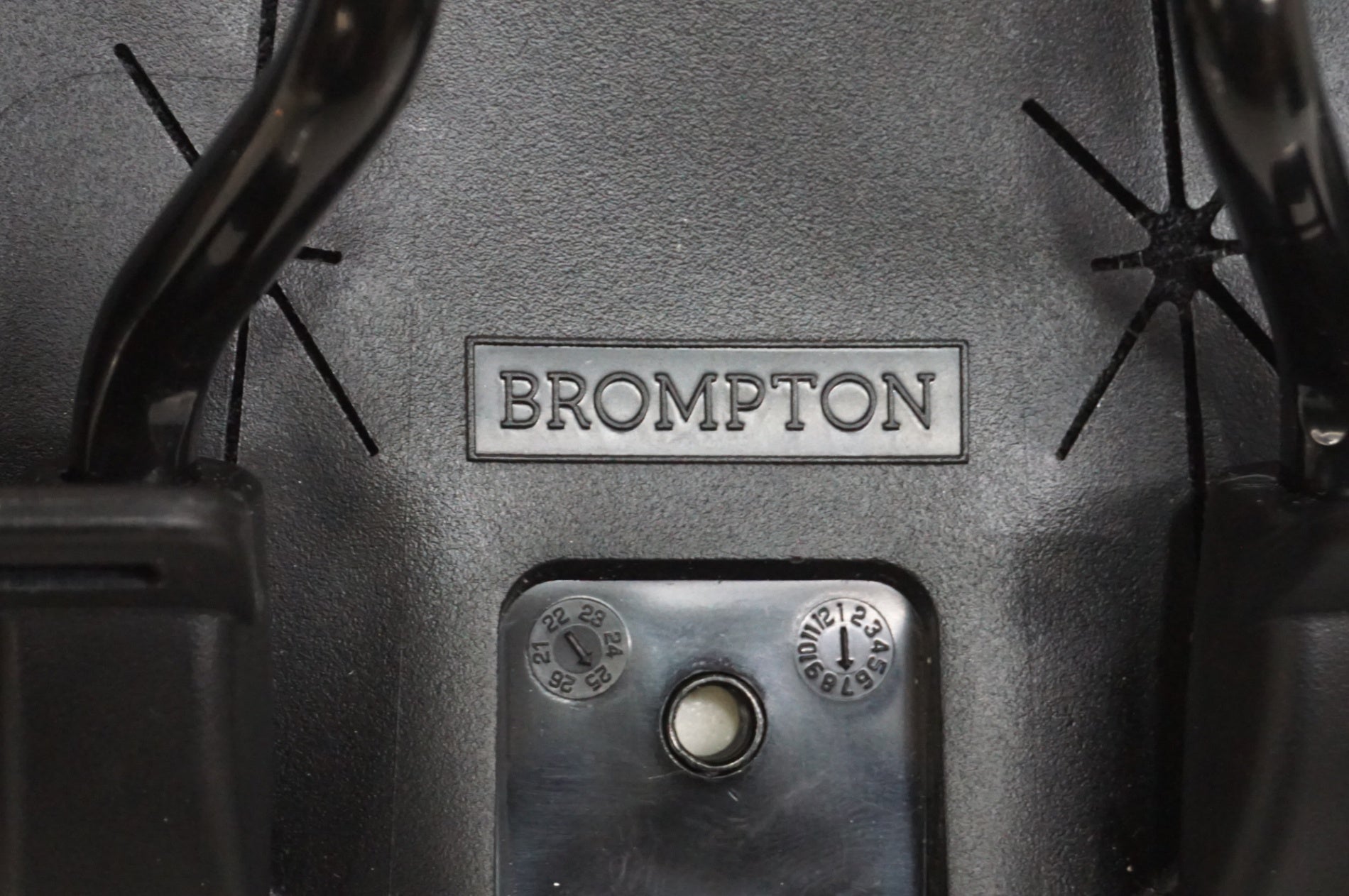 BROMPTON 「ブロンプトン」 純正 サドル / 大宮店 ｜ バイチャリ公式